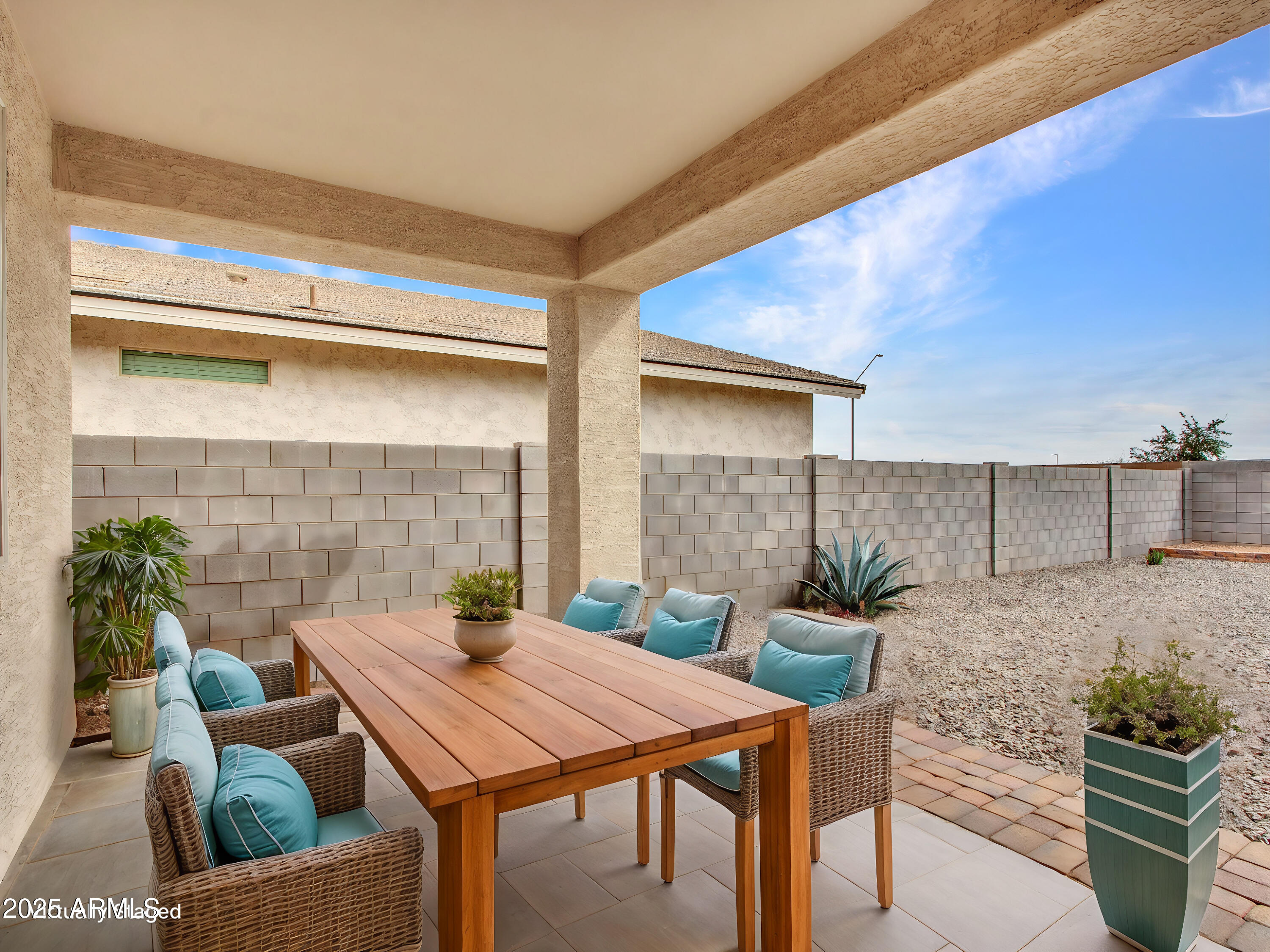 Litchfield Park, Arizona 85340, United States, 4 Bedrooms Bedrooms, ,3 BathroomsBathrooms,Residential,Pending,84619