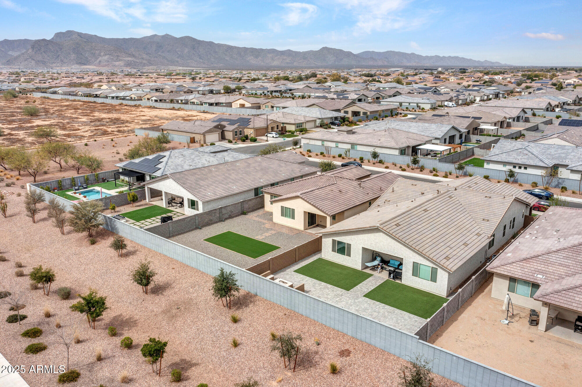 Litchfield Park, Arizona 85340, United States, 4 Bedrooms Bedrooms, ,3 BathroomsBathrooms,Residential,Pending,84619