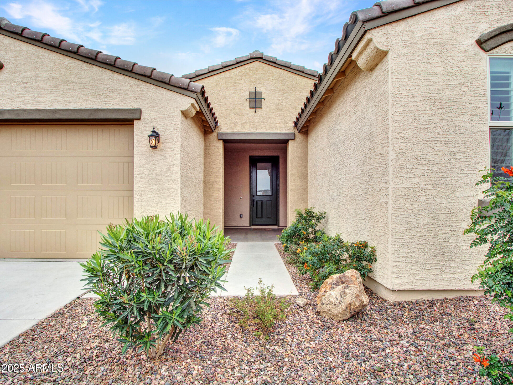 Litchfield Park, Arizona 85340, United States, 4 Bedrooms Bedrooms, ,3 BathroomsBathrooms,Residential,Pending,84619