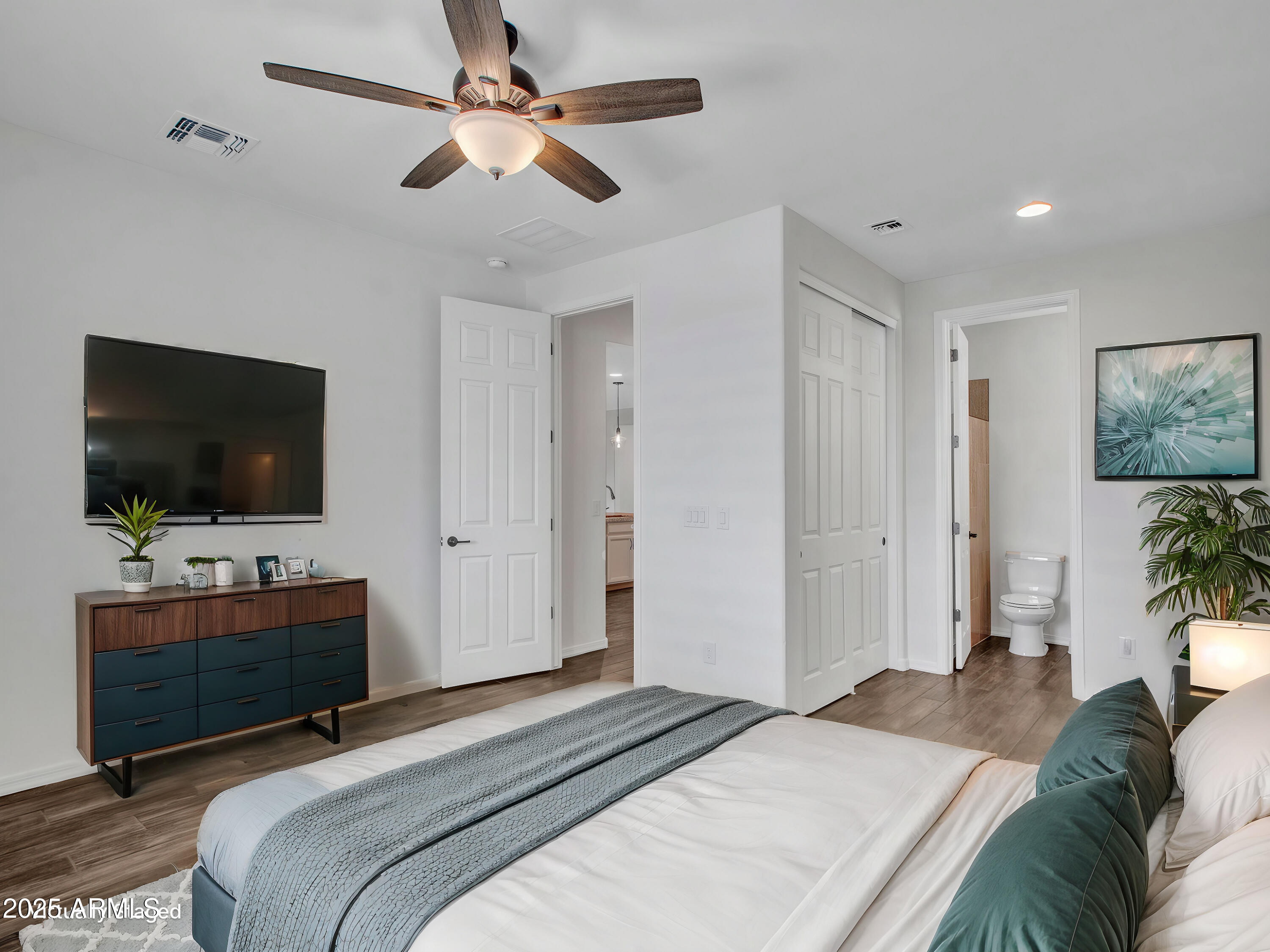 Litchfield Park, Arizona 85340, United States, 4 Bedrooms Bedrooms, ,3 BathroomsBathrooms,Residential,Pending,84619