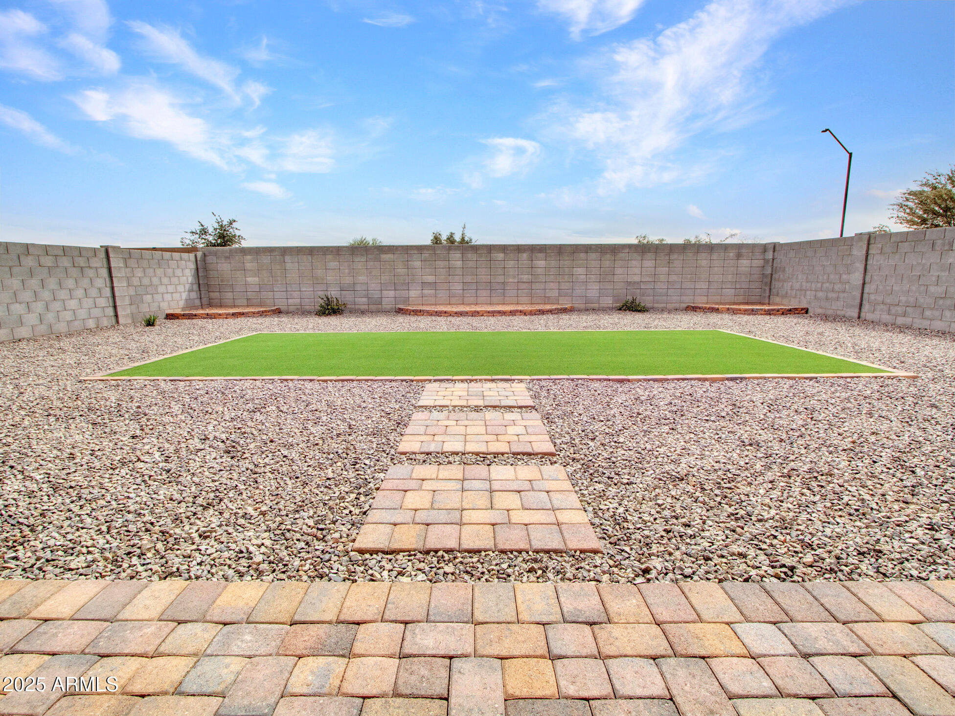 Litchfield Park, Arizona 85340, United States, 4 Bedrooms Bedrooms, ,3 BathroomsBathrooms,Residential,Pending,84619