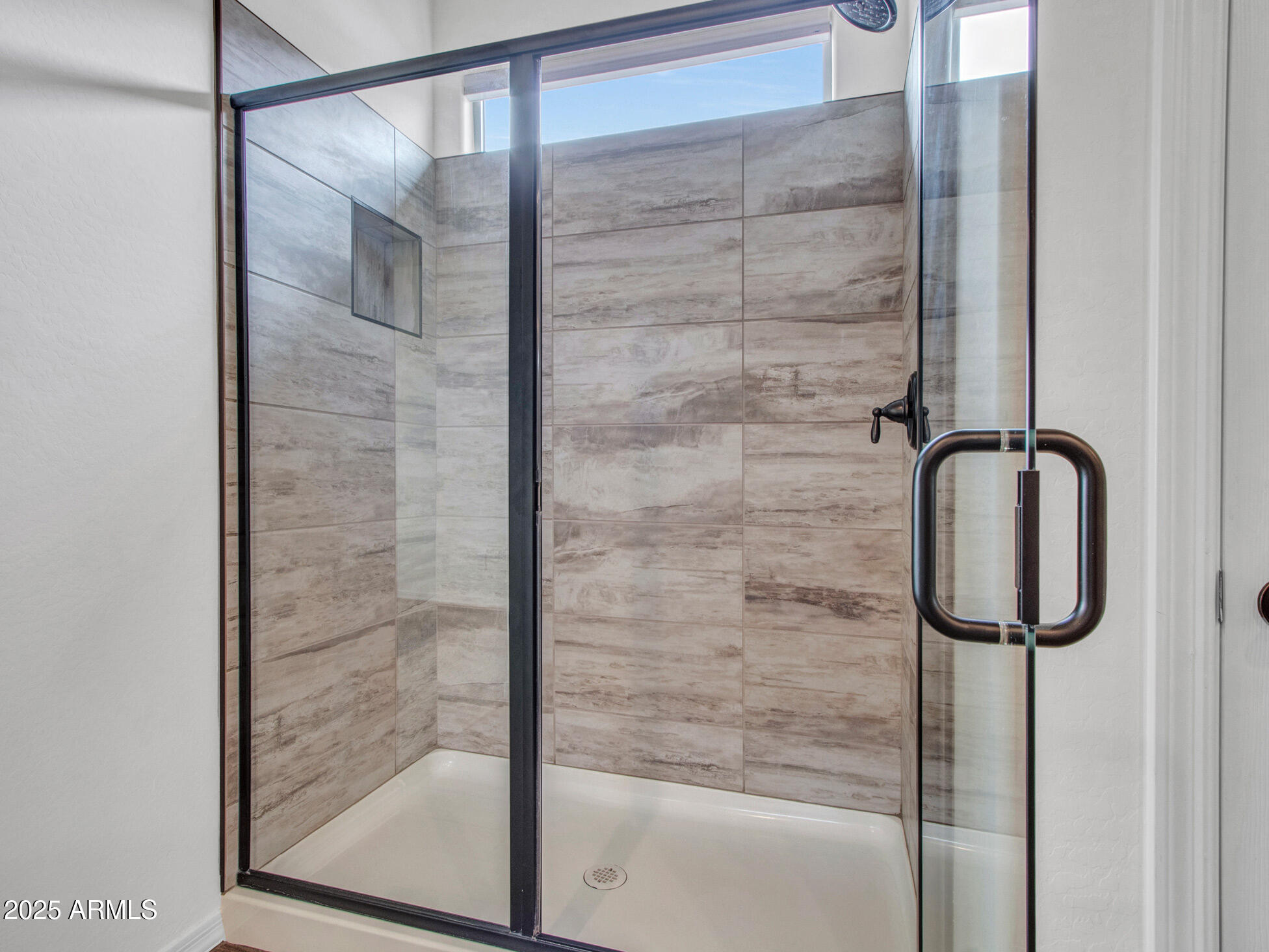 Litchfield Park, Arizona 85340, United States, 4 Bedrooms Bedrooms, ,3 BathroomsBathrooms,Residential,Pending,84619