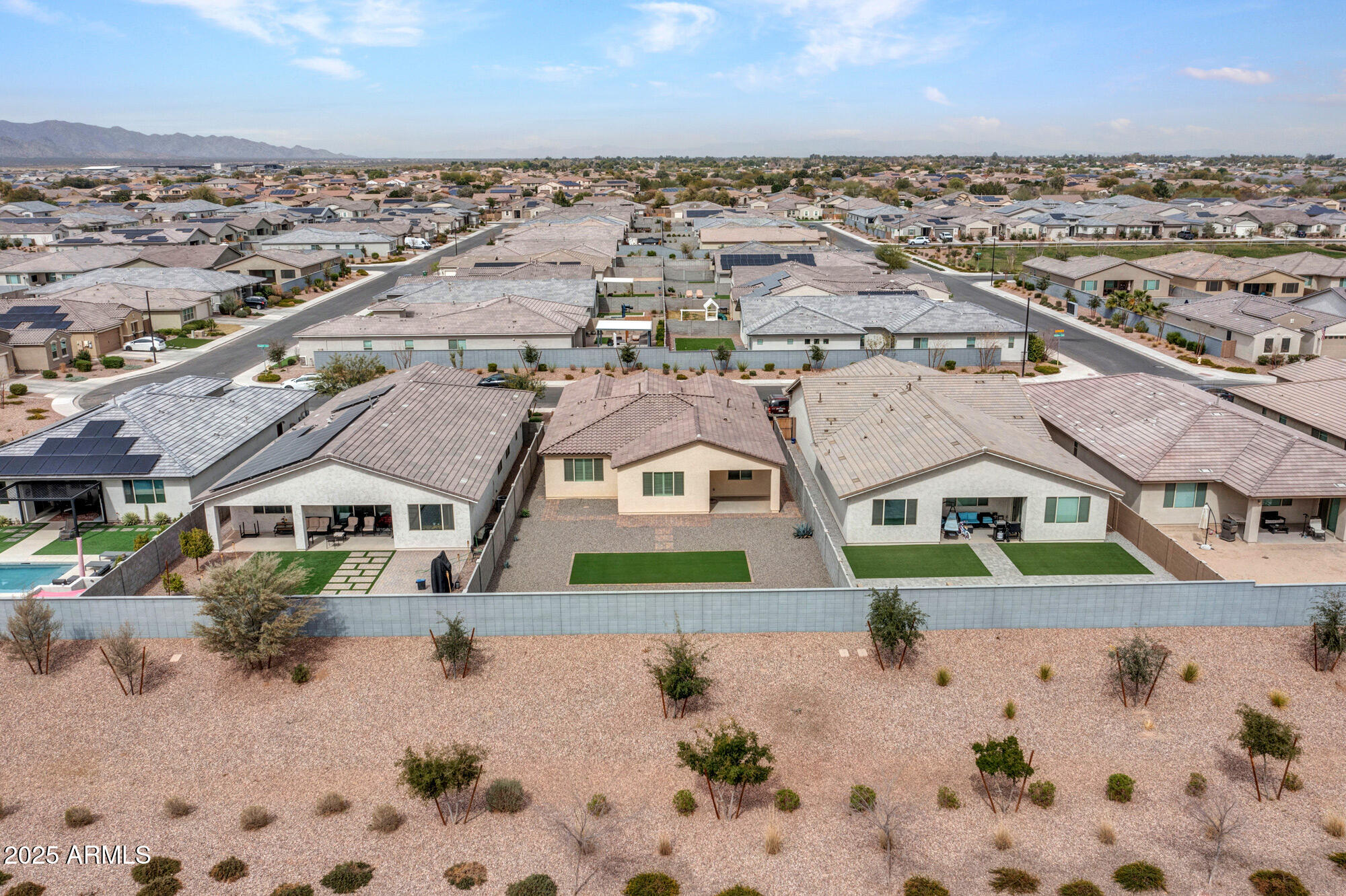 Litchfield Park, Arizona 85340, United States, 4 Bedrooms Bedrooms, ,3 BathroomsBathrooms,Residential,Pending,84619