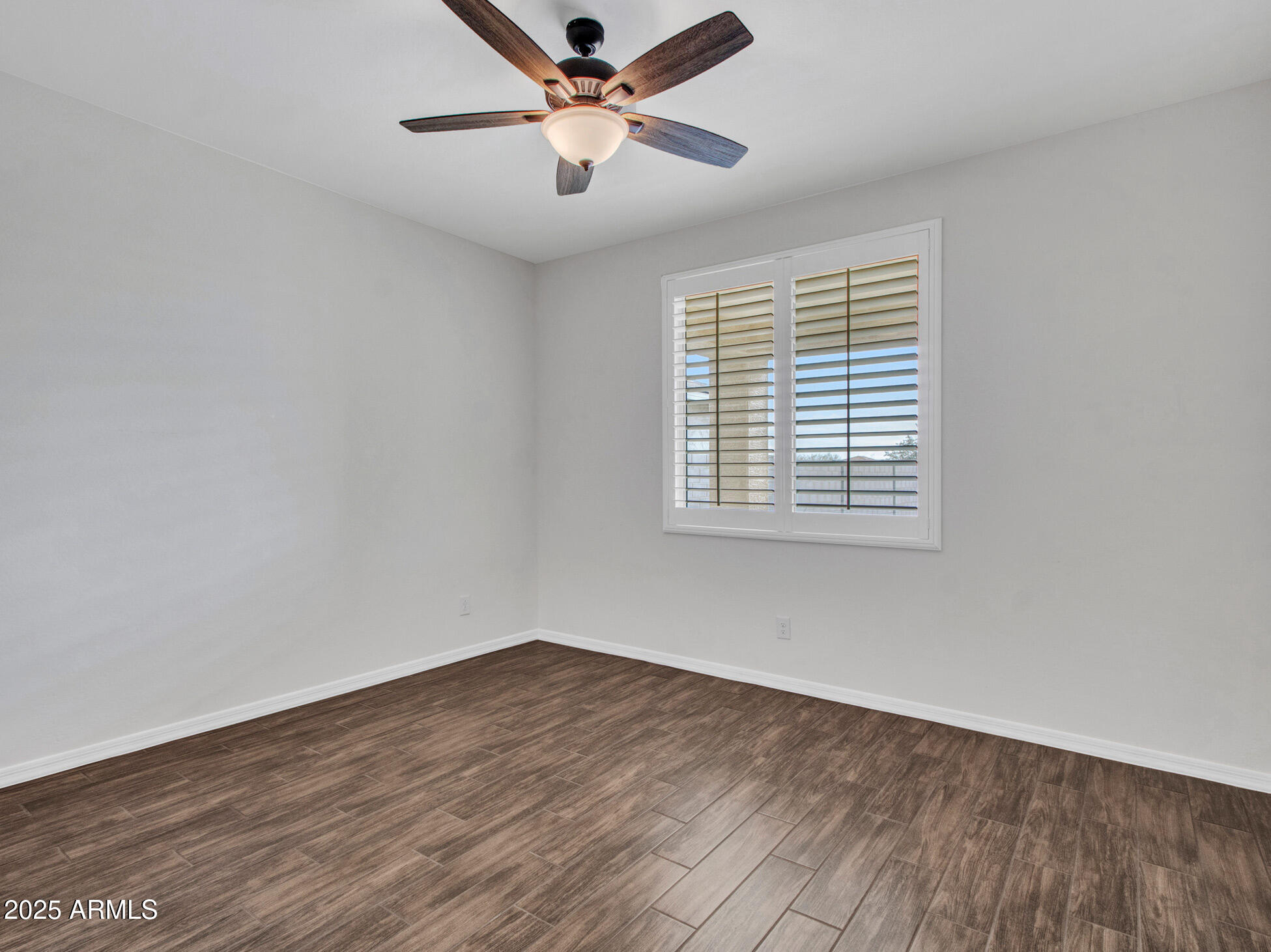 Litchfield Park, Arizona 85340, United States, 4 Bedrooms Bedrooms, ,3 BathroomsBathrooms,Residential,Pending,84619