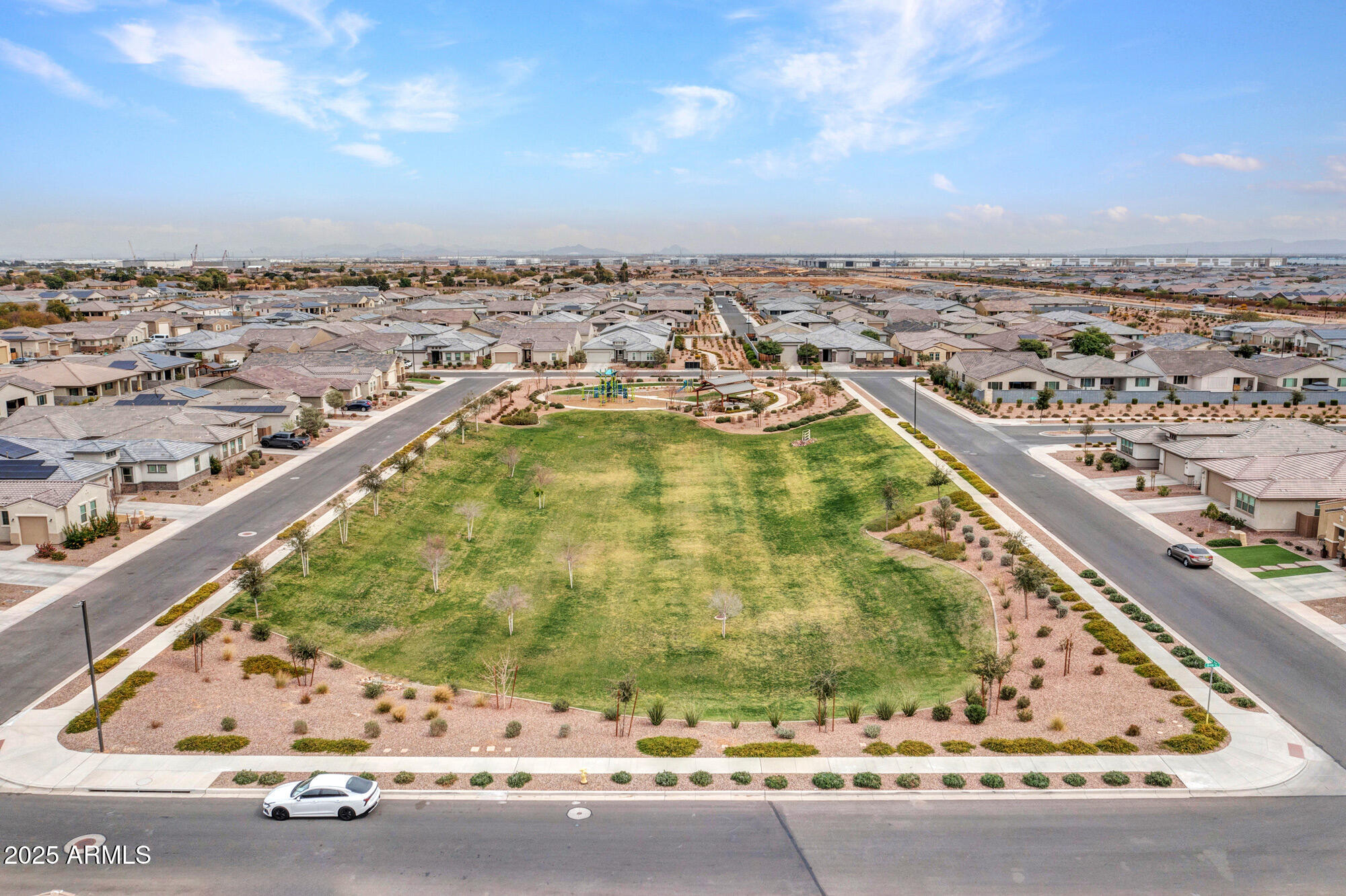 Litchfield Park, Arizona 85340, United States, 4 Bedrooms Bedrooms, ,3 BathroomsBathrooms,Residential,Pending,84619