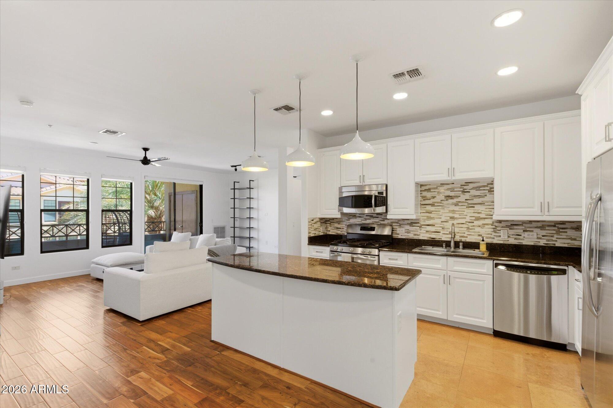 7291 N SCOTTSDALE Road 3006