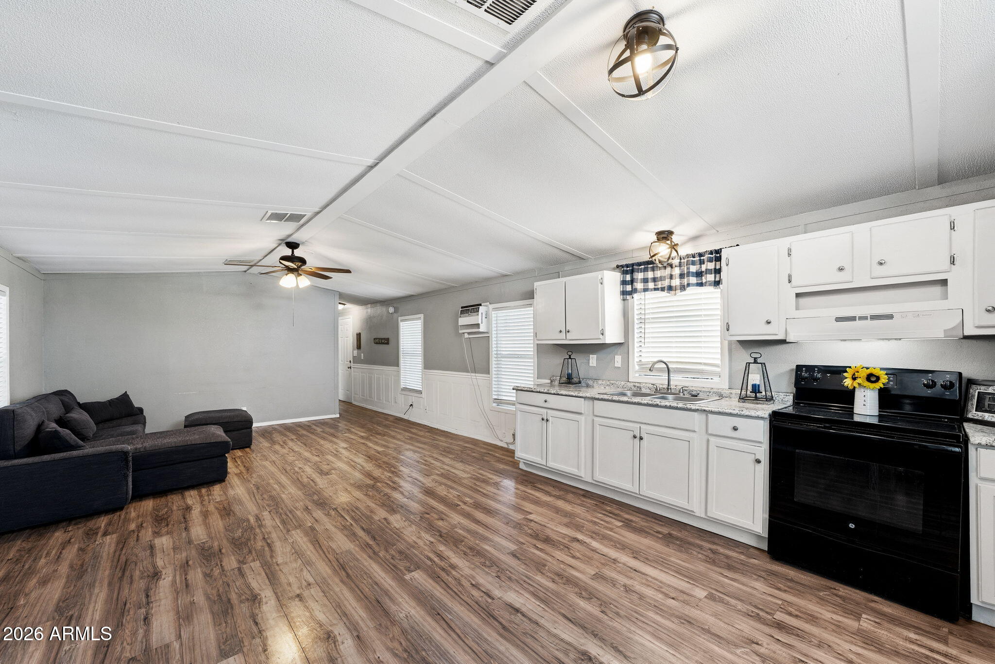 Acacia Villa Mobile Home Park - Residential