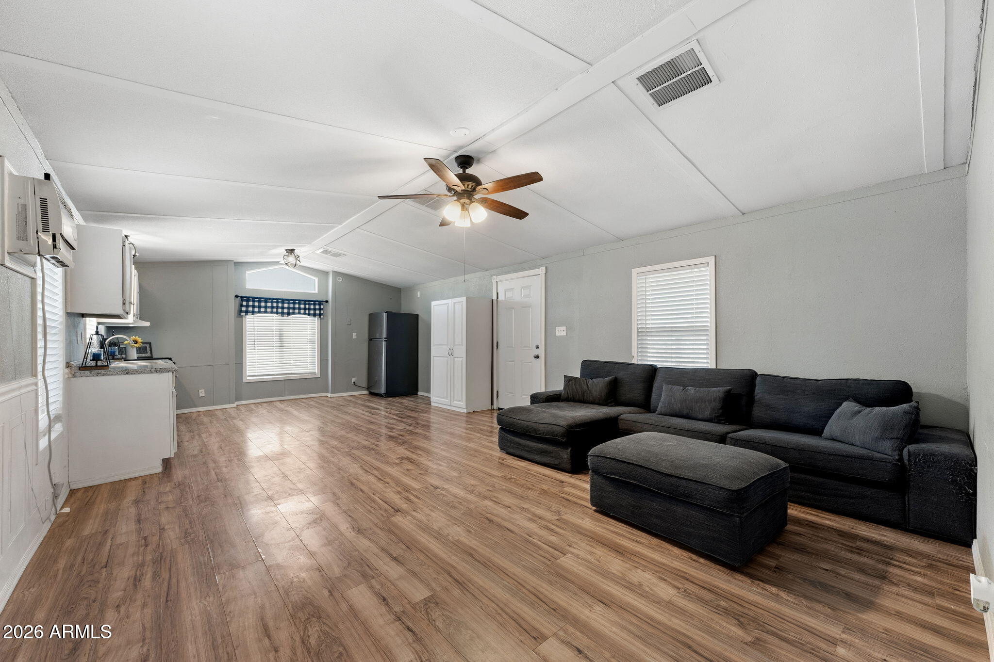 Acacia Villa Mobile Home Park - Residential
