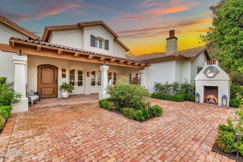 12 E OAKWOOD HILLS Drive Chandler AZ 85248