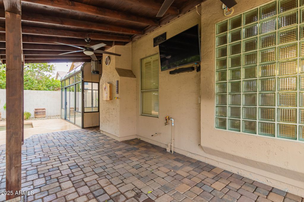 listing image 42
