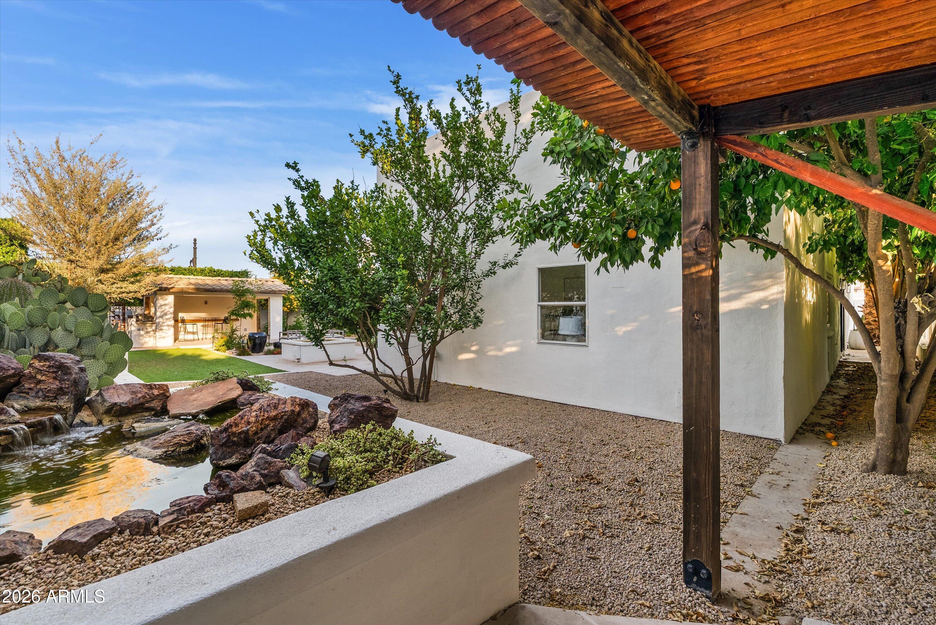CAMELBACK PARK ESTATES - Residential
