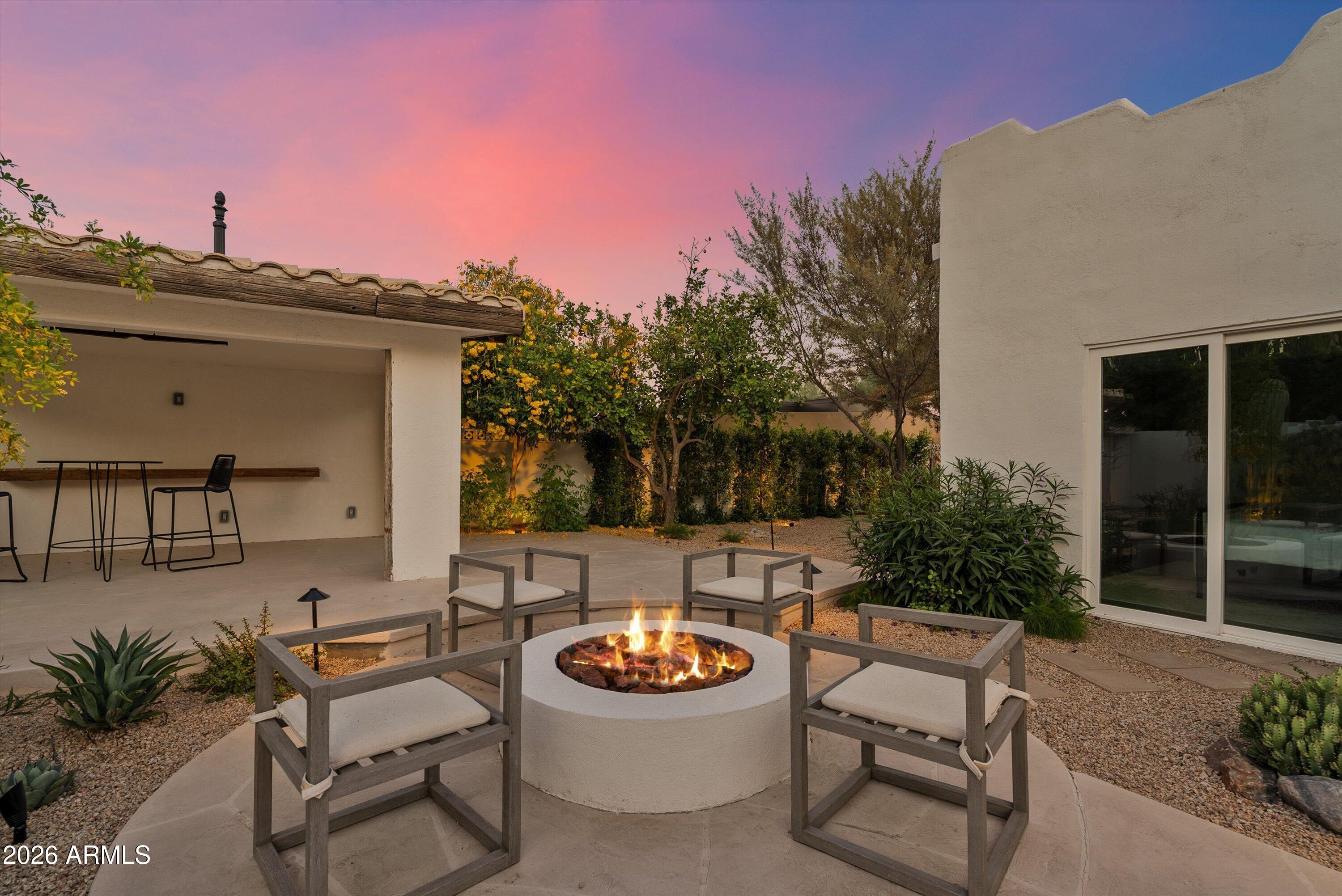 CAMELBACK PARK ESTATES - Residential