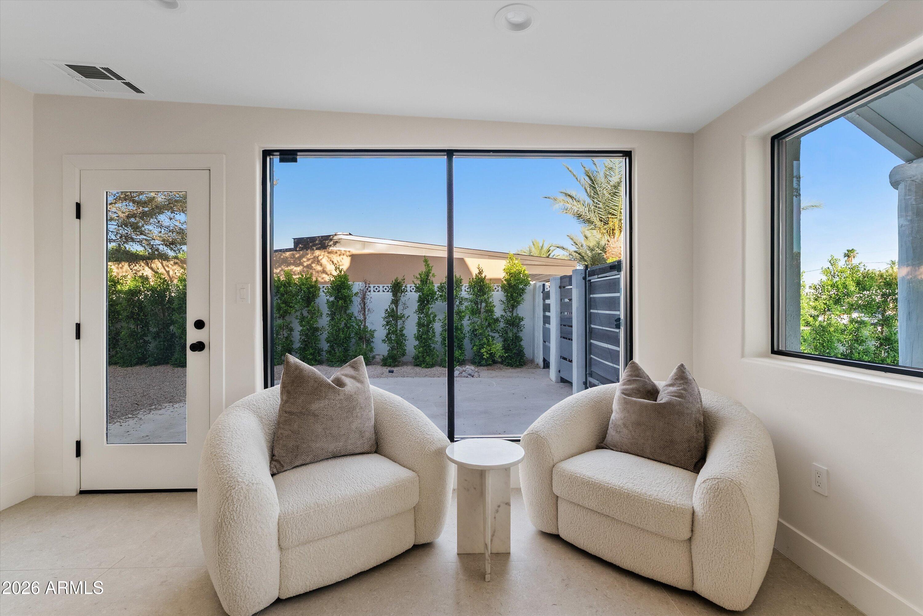 CAMELBACK PARK ESTATES - Residential