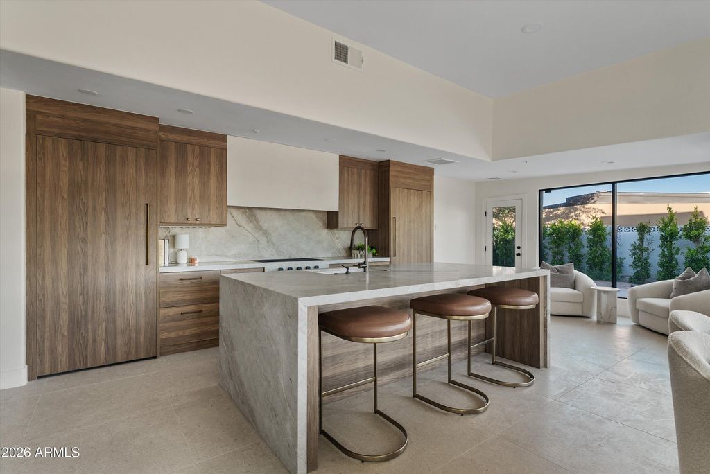 Photo of 7042 E Orange Blossom Lane, Paradise Valley, AZ 85253 (MLS # 7025729)