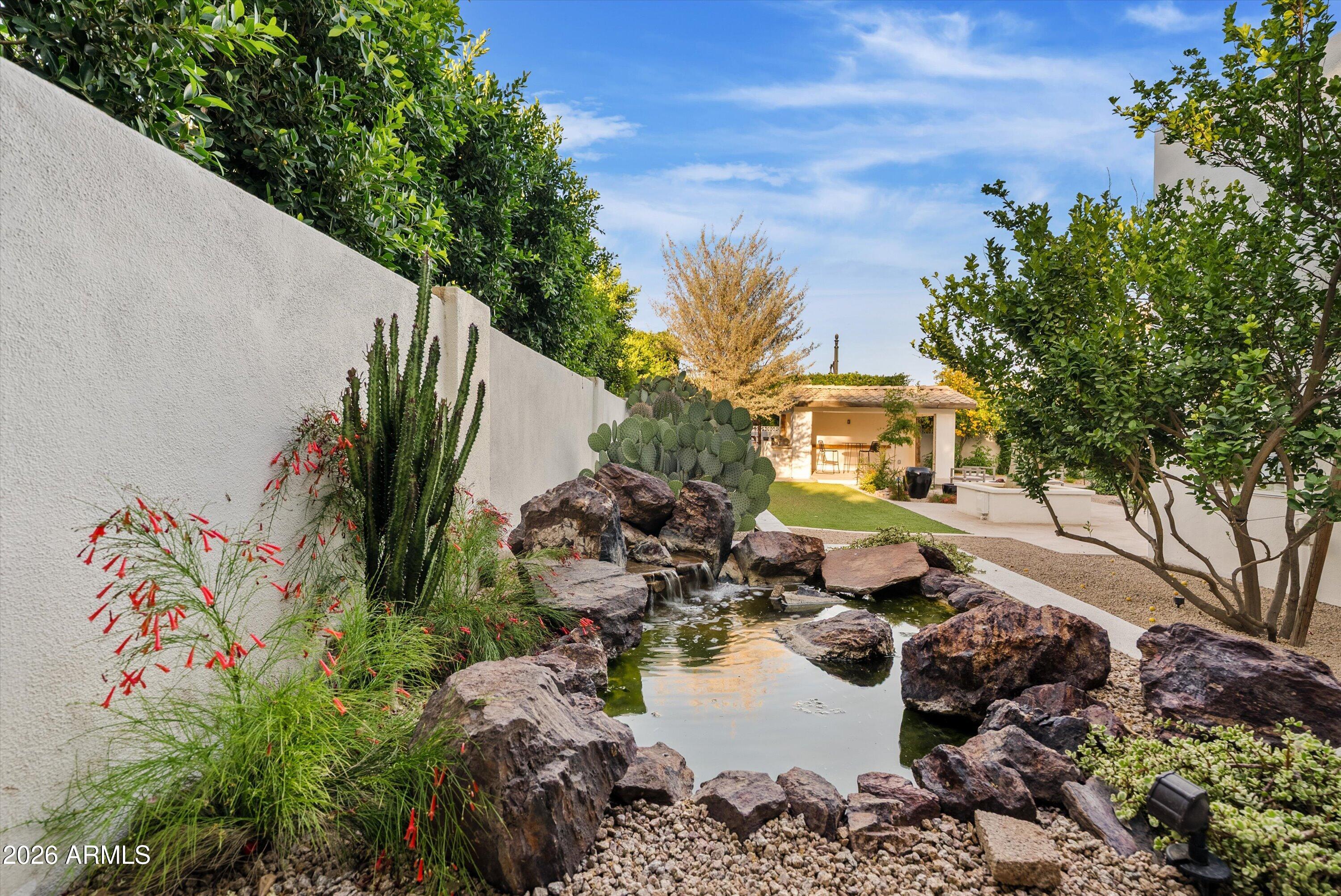 CAMELBACK PARK ESTATES - Residential