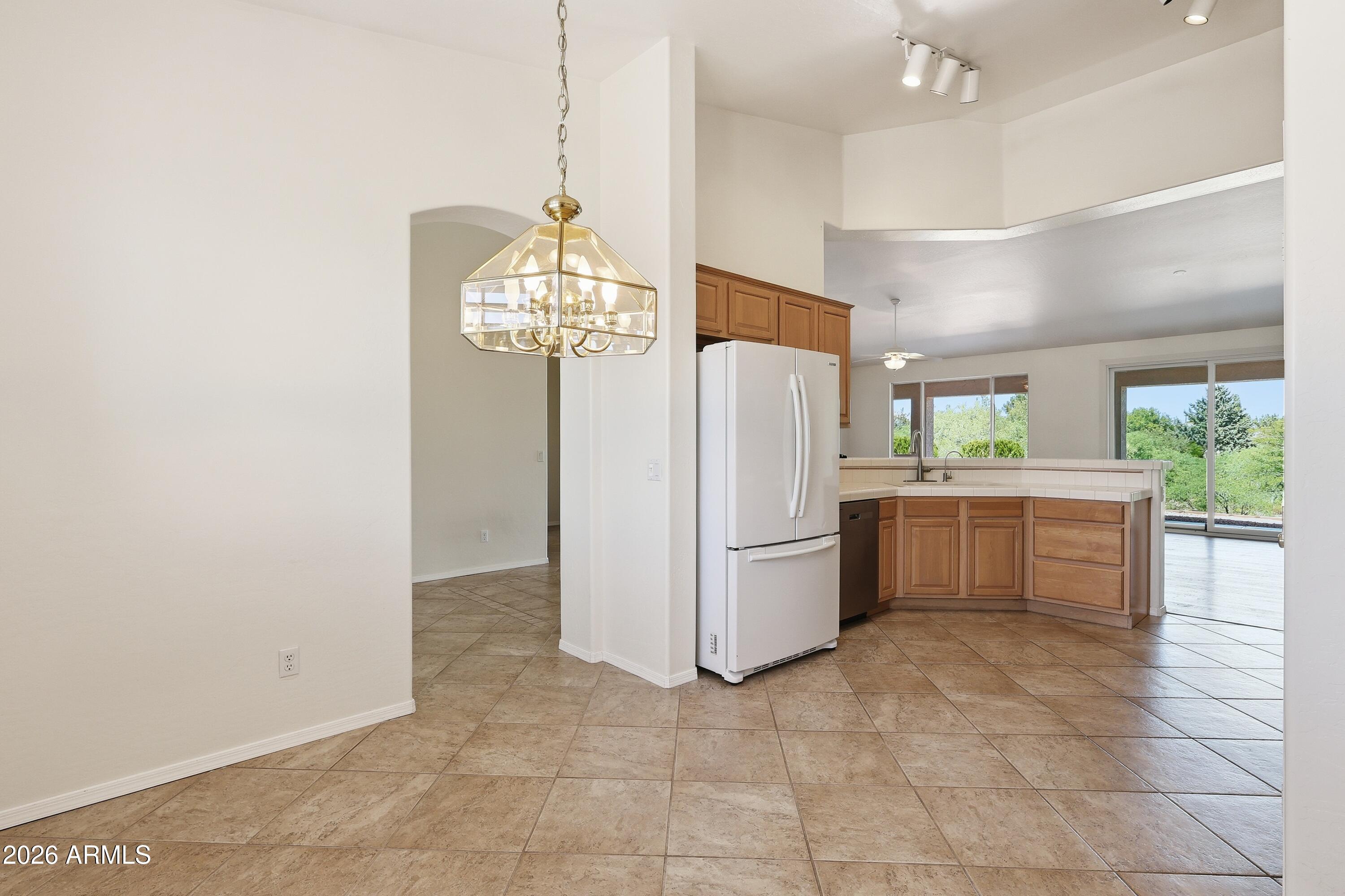 2010 W DESERT WILLOW Drive