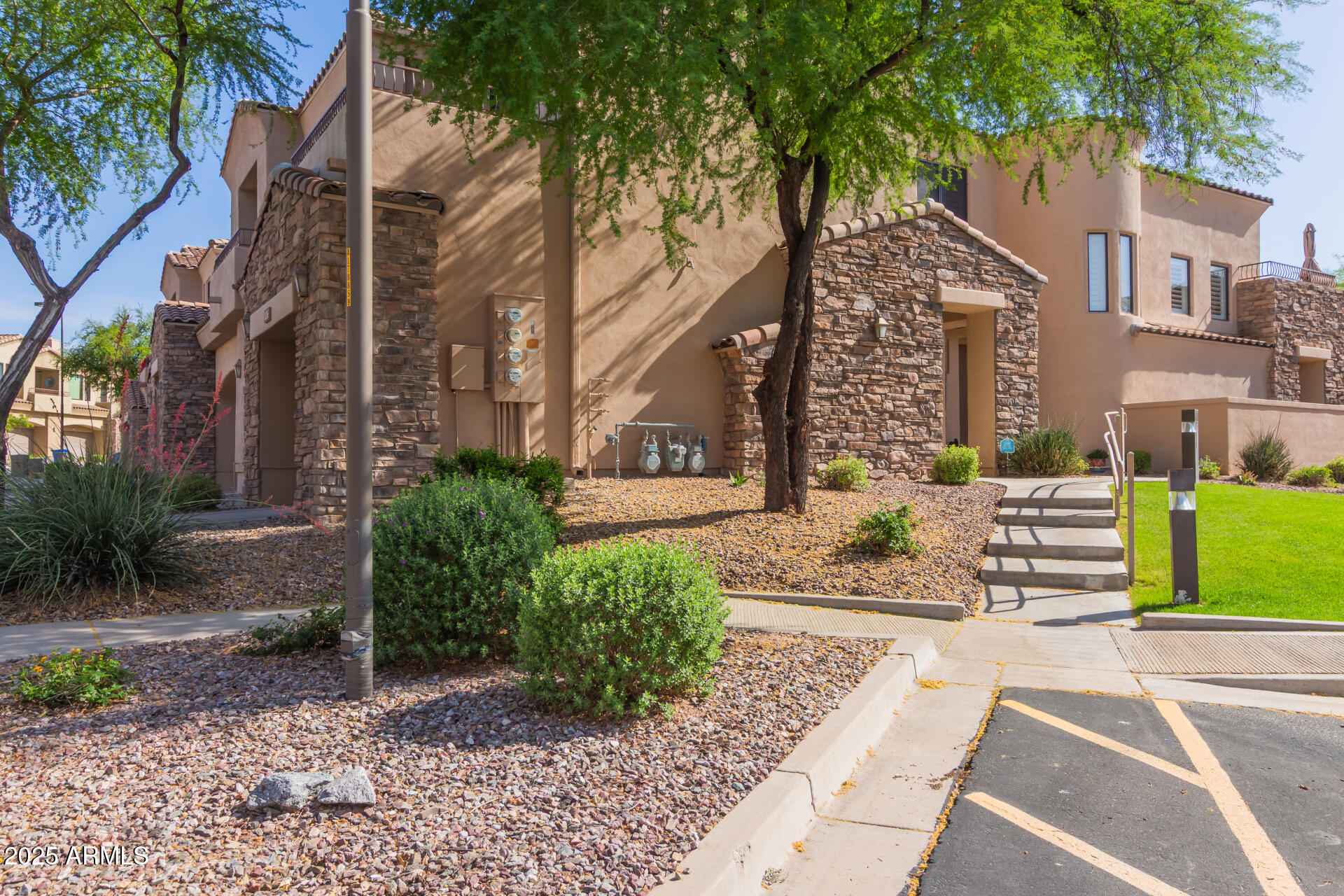 7445 E EAGLE CREST Drive 1116