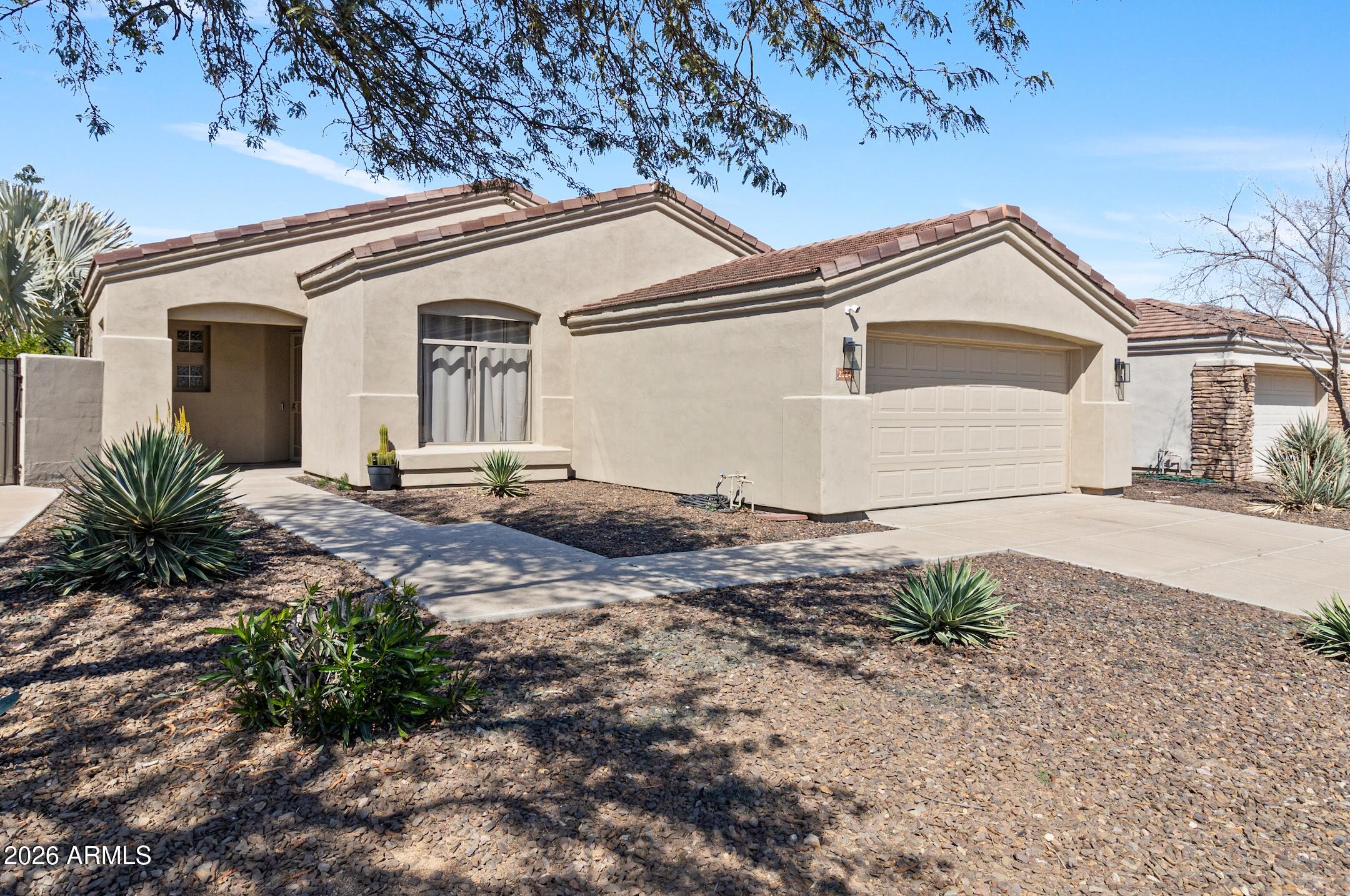 2224 E FAWN Drive