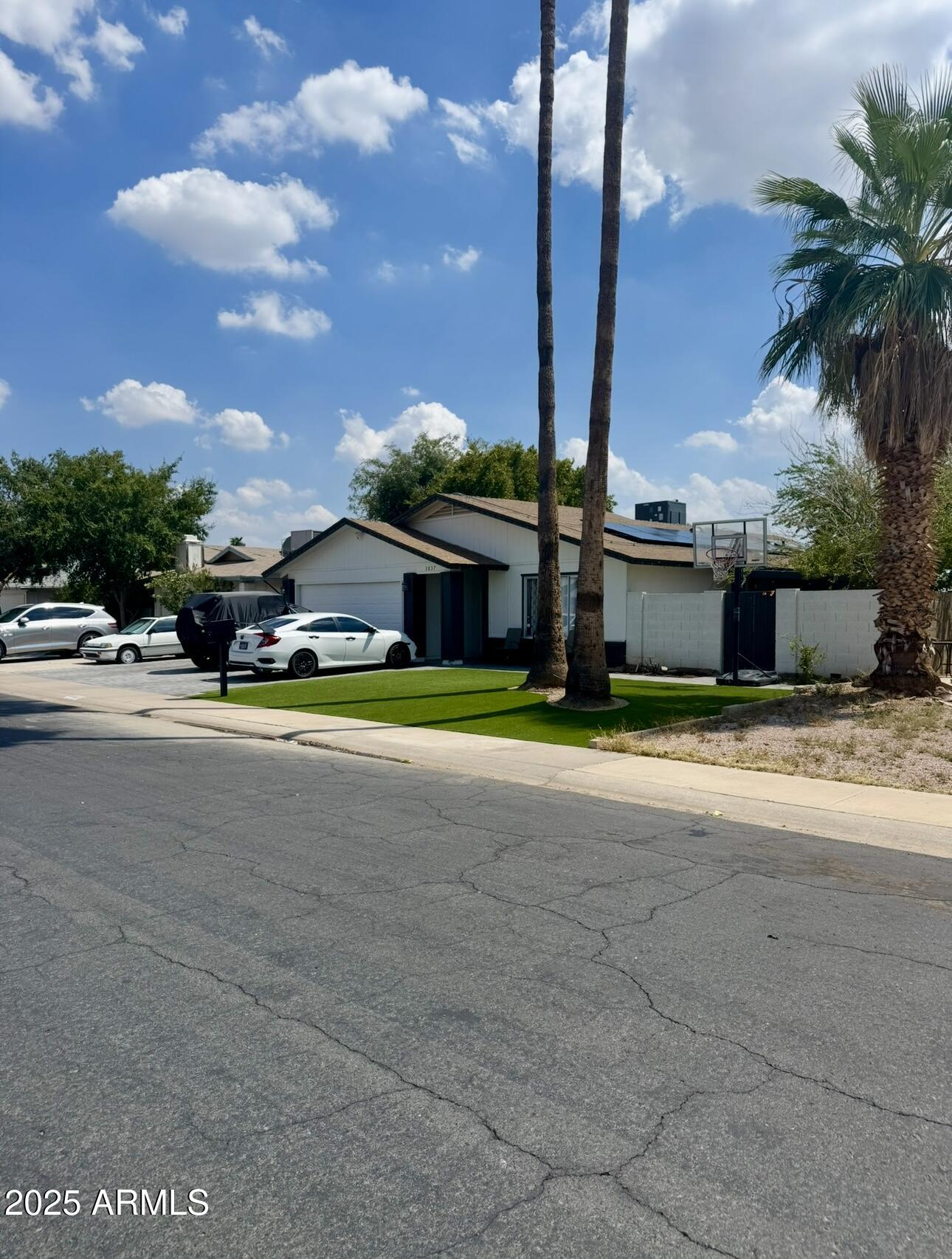 3837 W ACAPULCO Lane