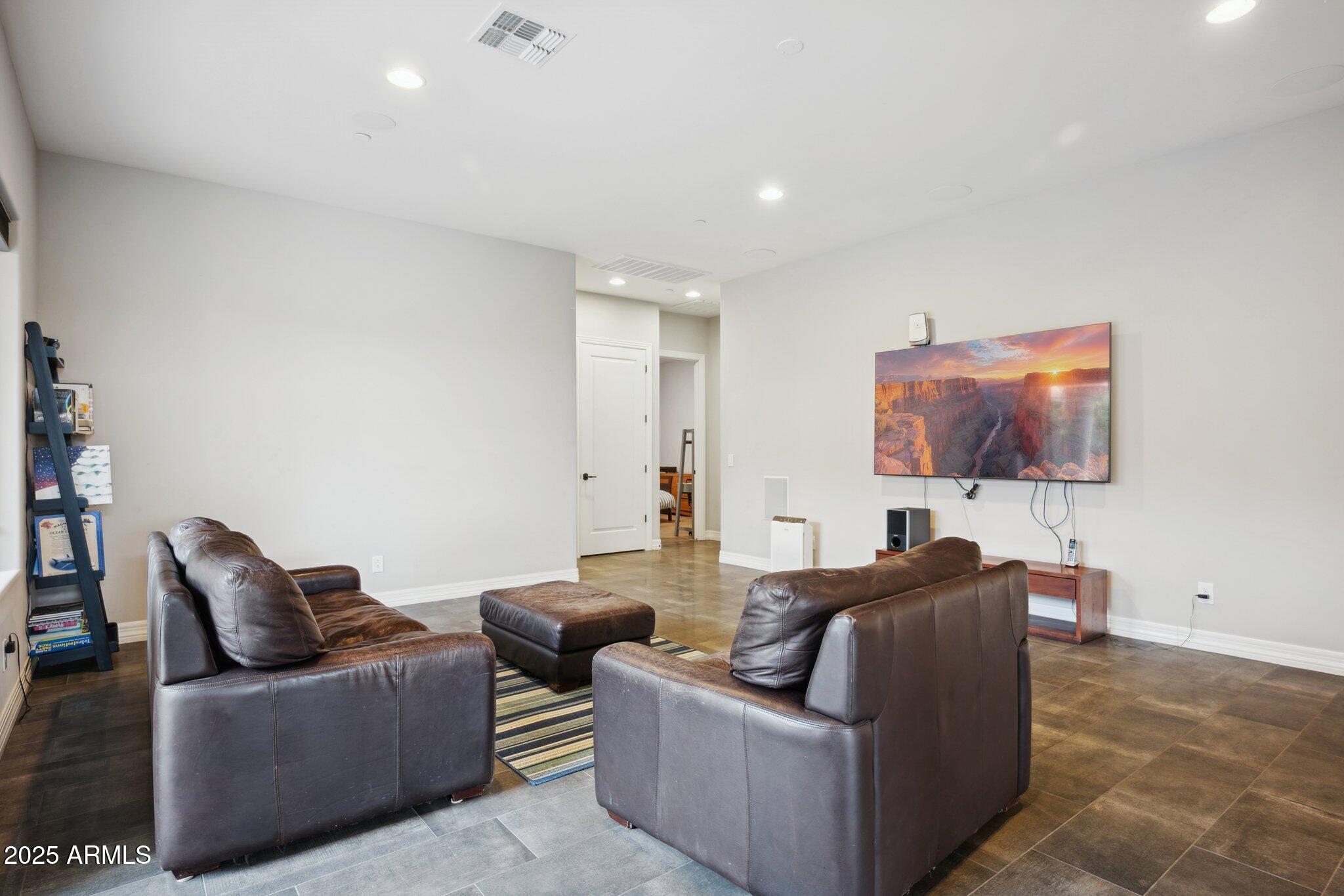 MONTE VISTA - Residential