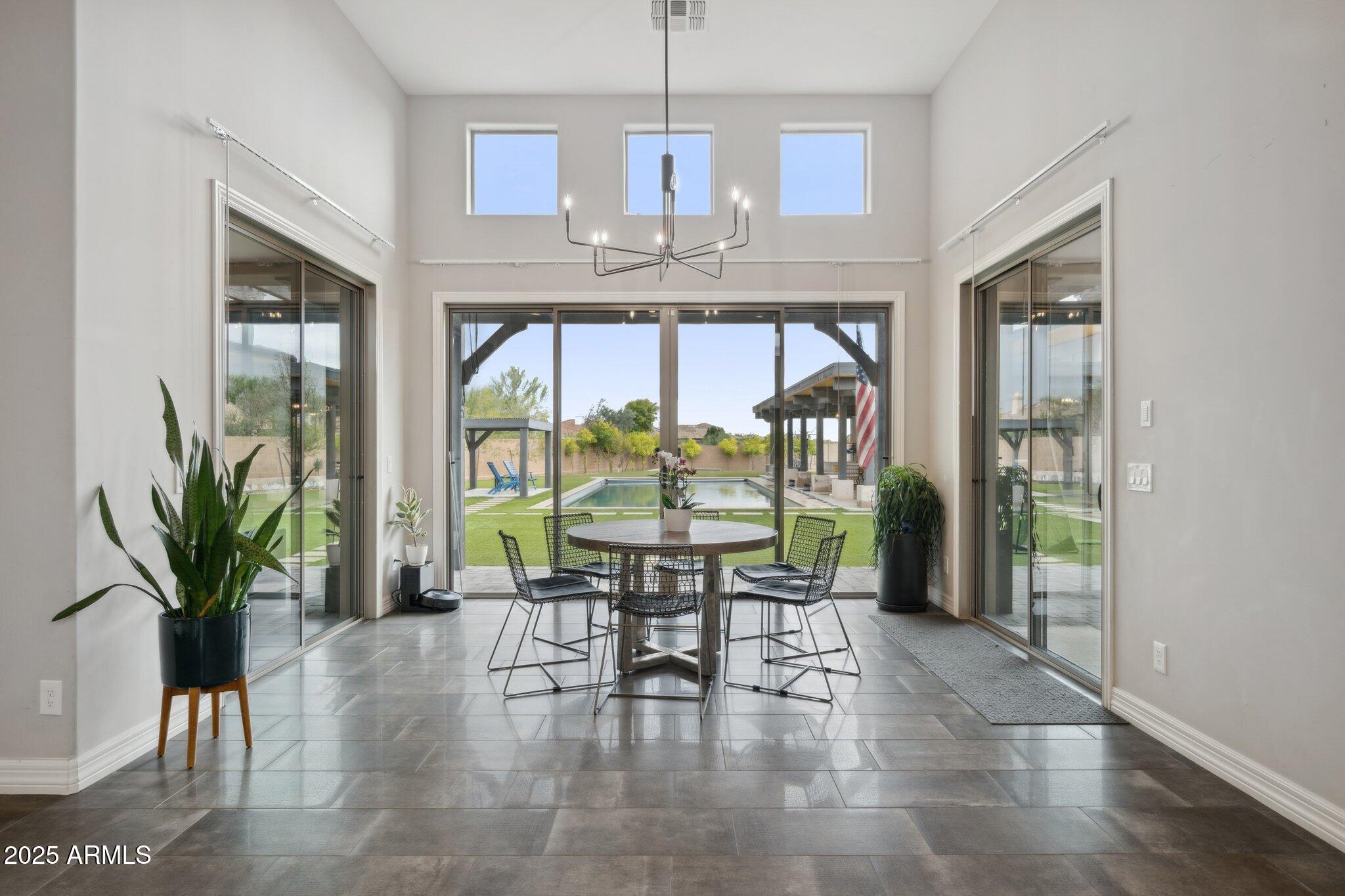 MONTE VISTA - Residential