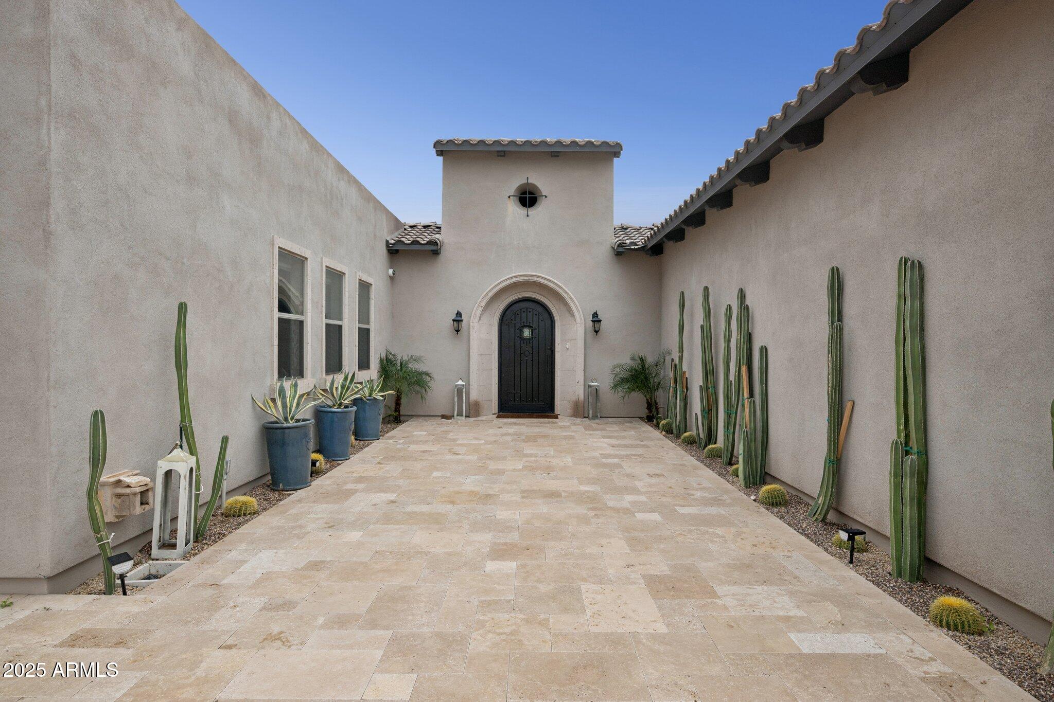 5237 E MONTGOMERY Road