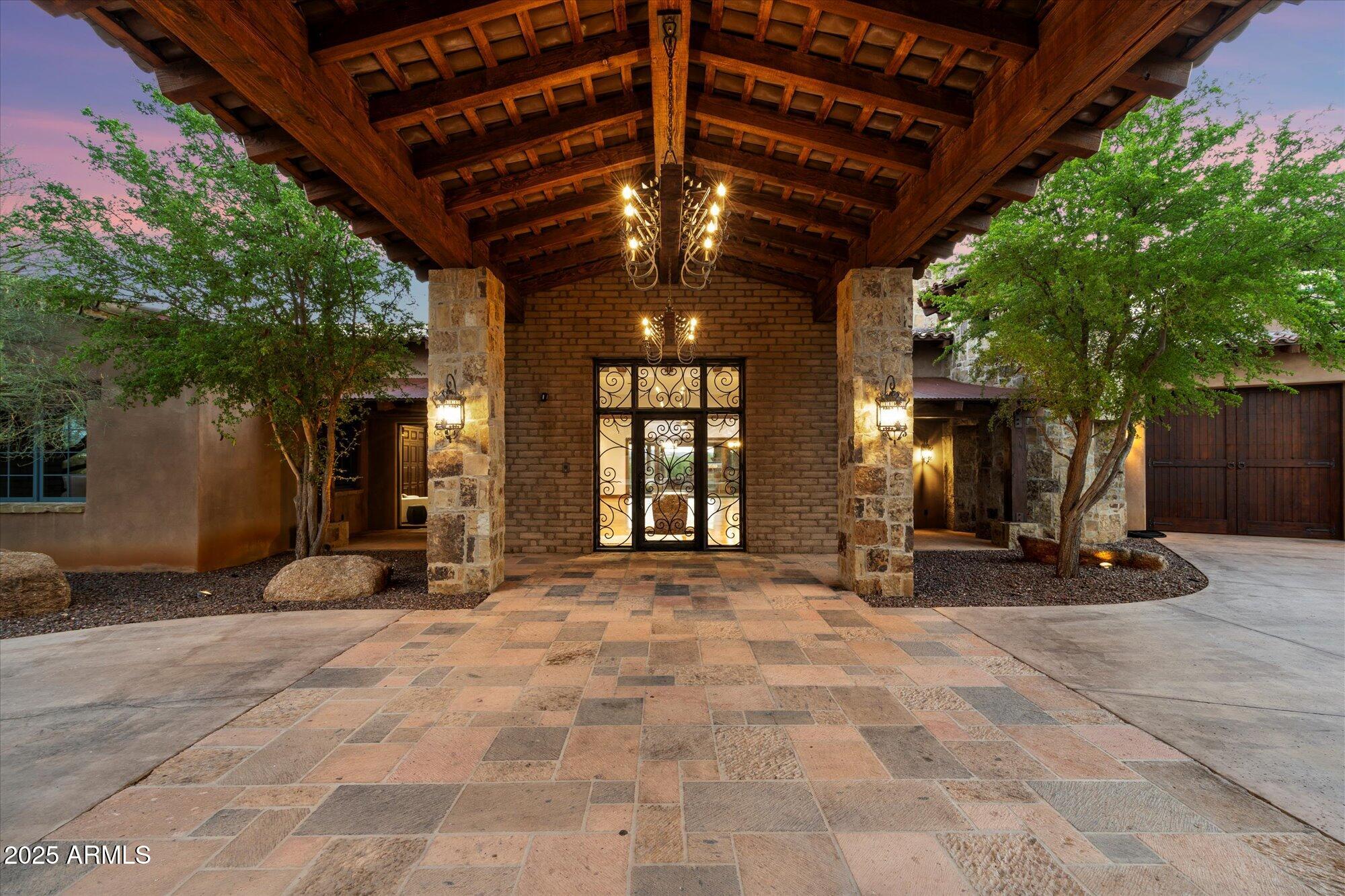 865 E MONTE VISTA Trail
