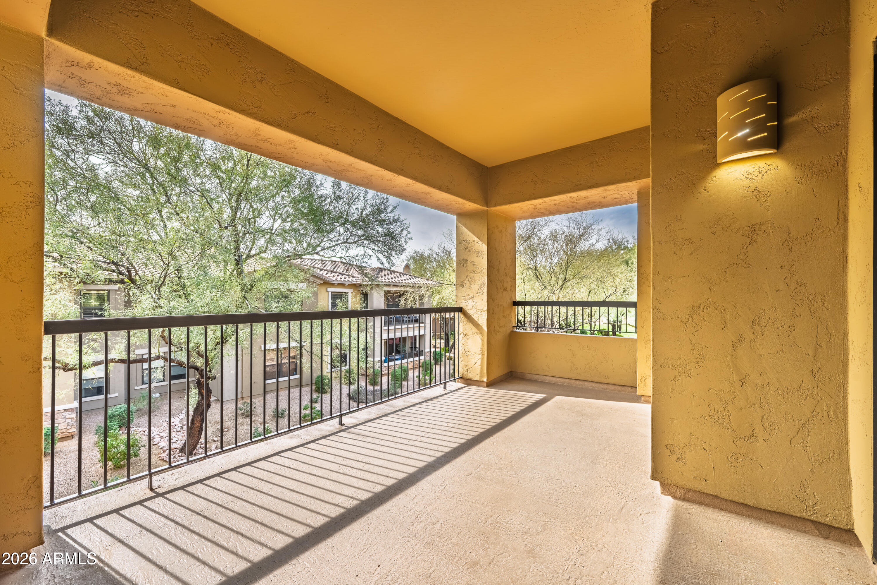 21320 N 56TH Street 2047