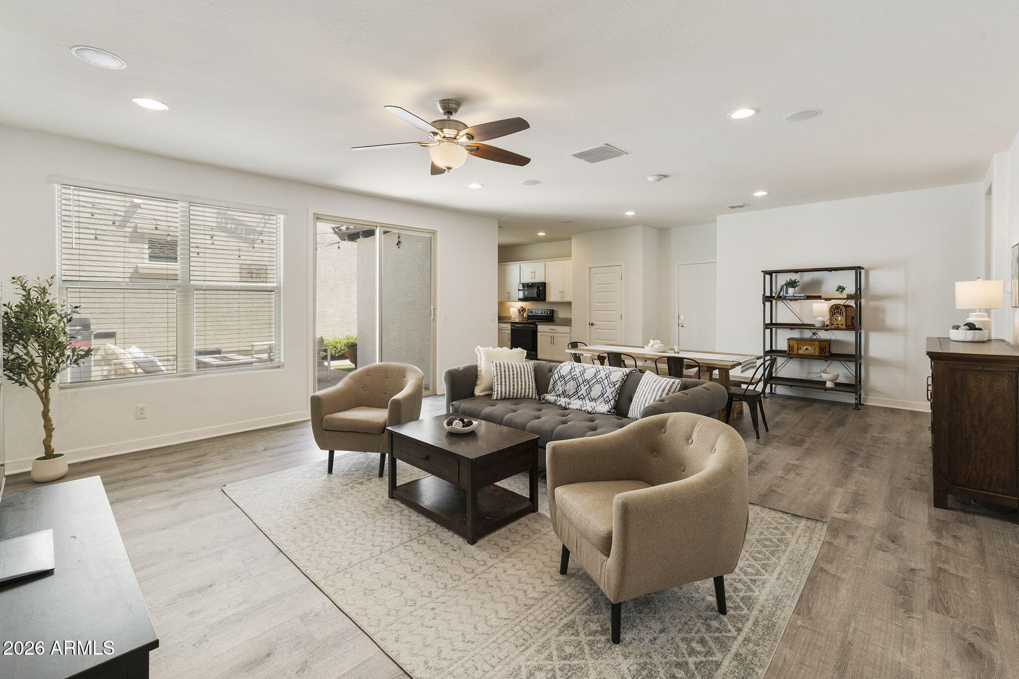 2930 N RAVEN --