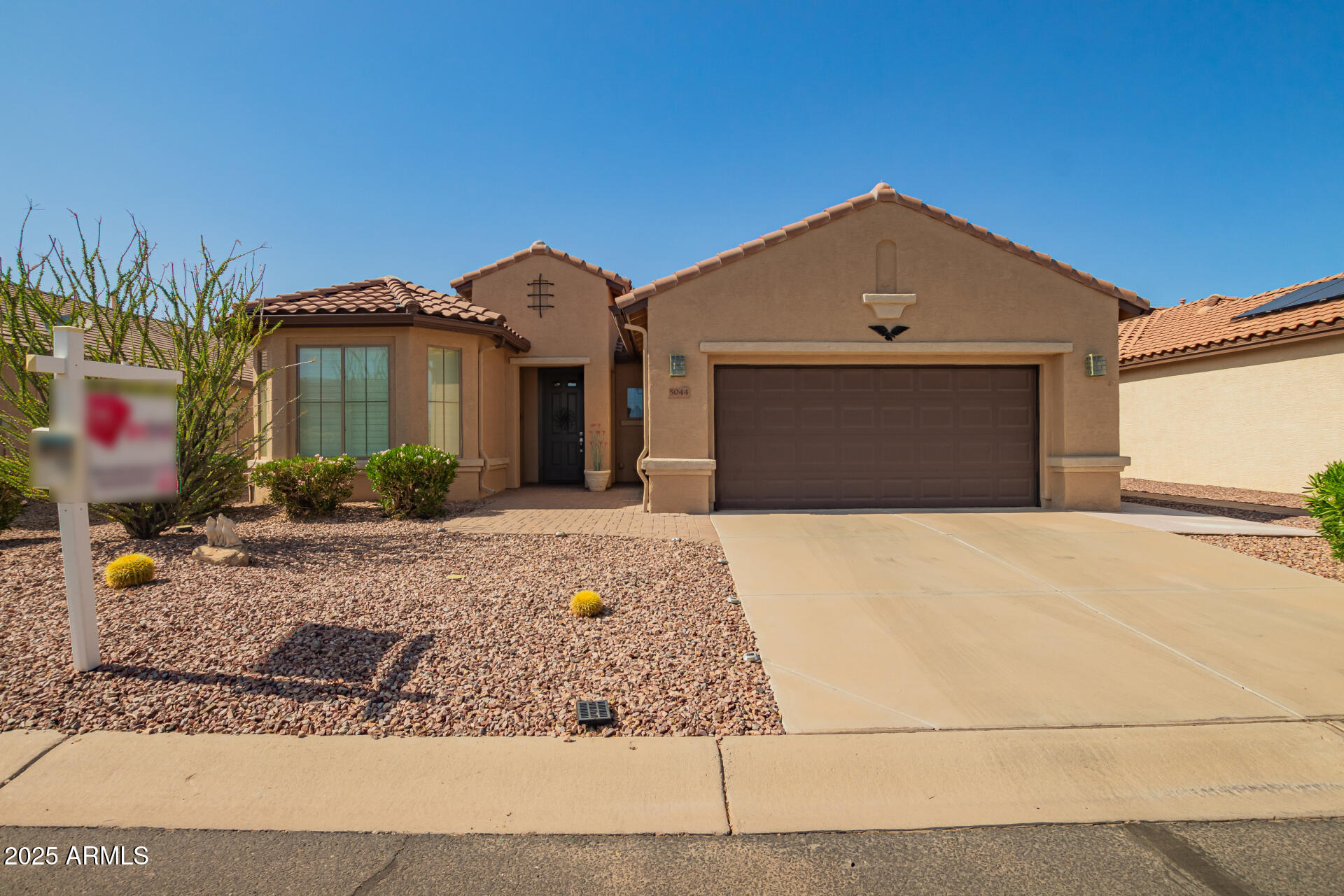 5044 W BUCKSKIN Drive