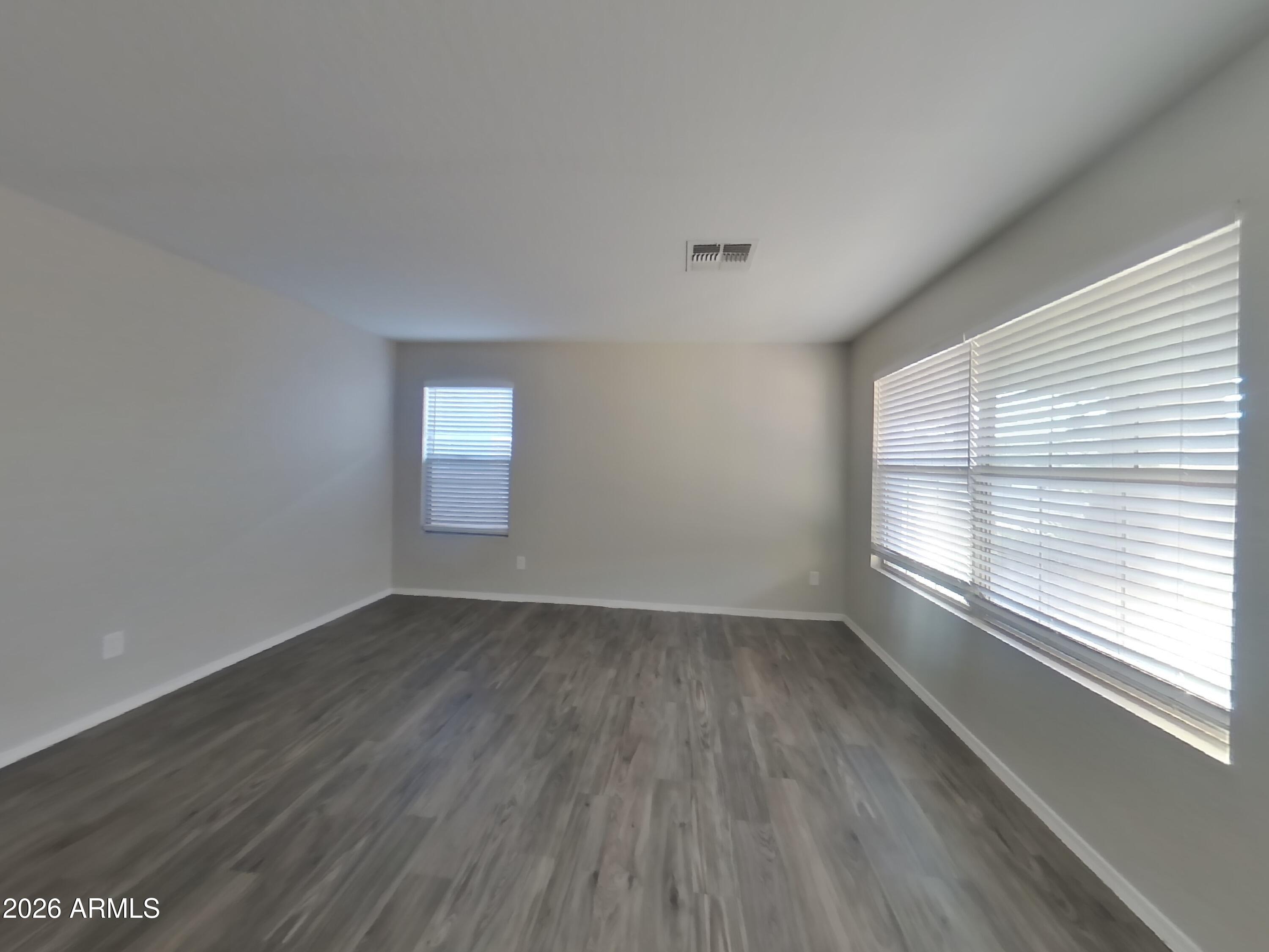 3326 W SAINT ANNE Avenue