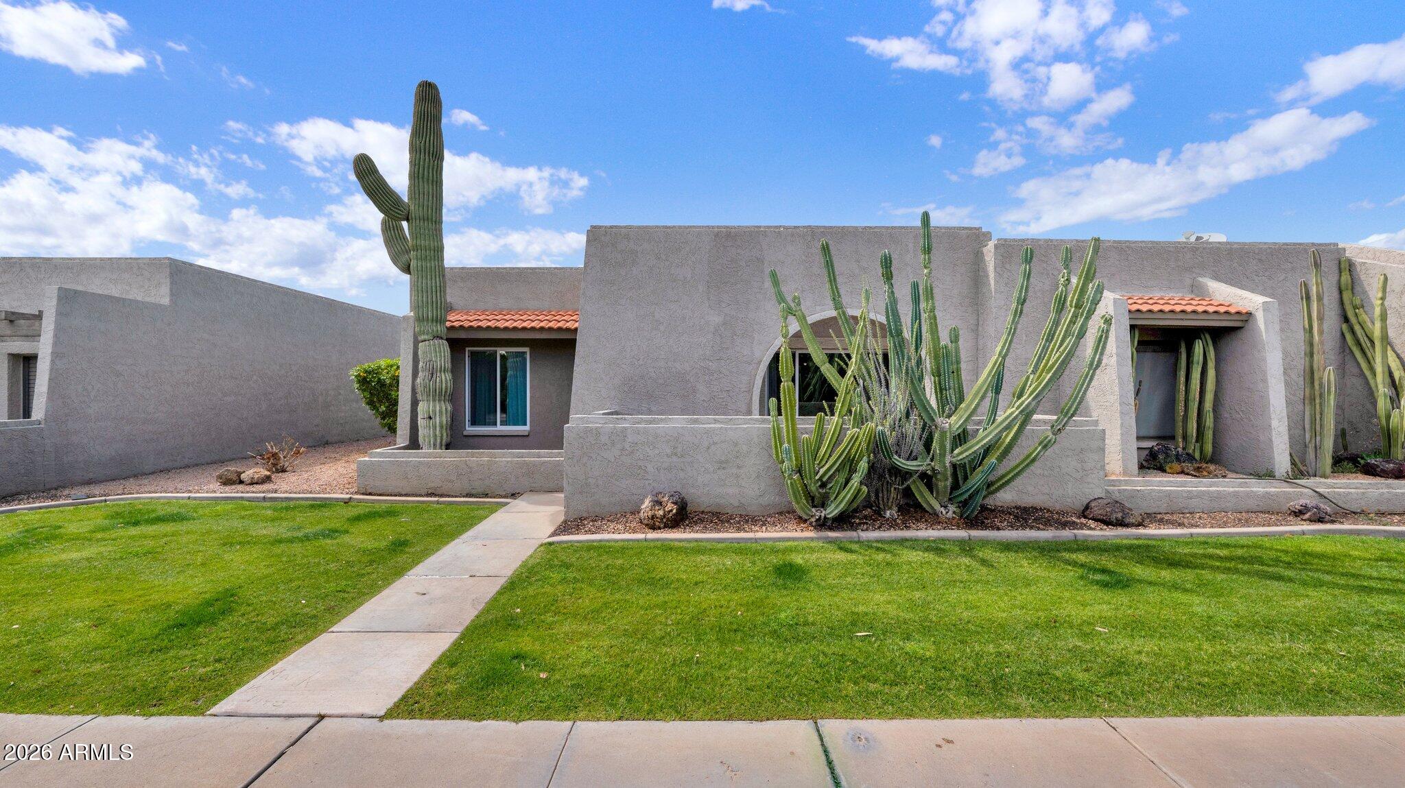 7207 N VIA DE PAESIA --