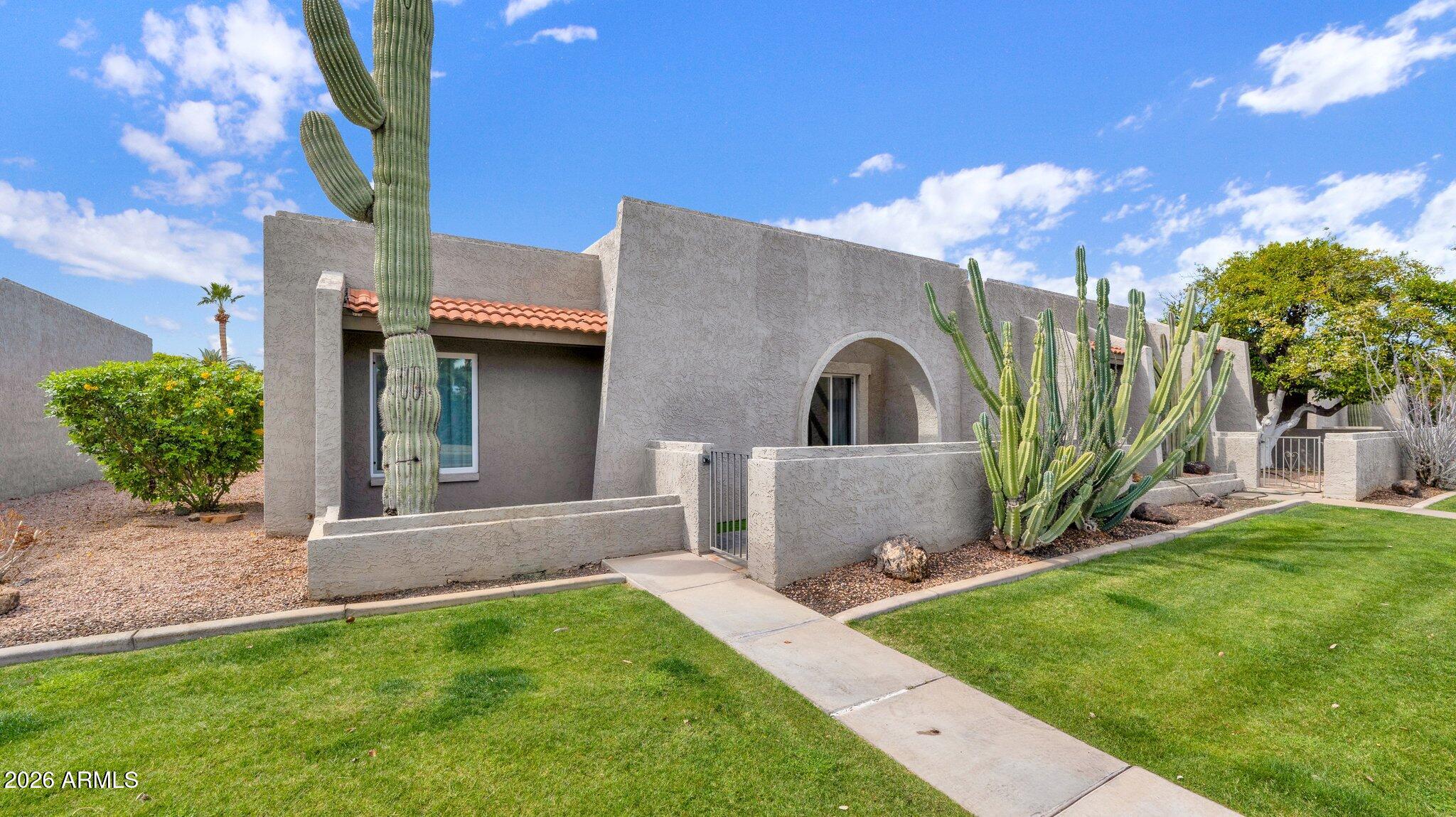 7207 N VIA DE PAESIA --