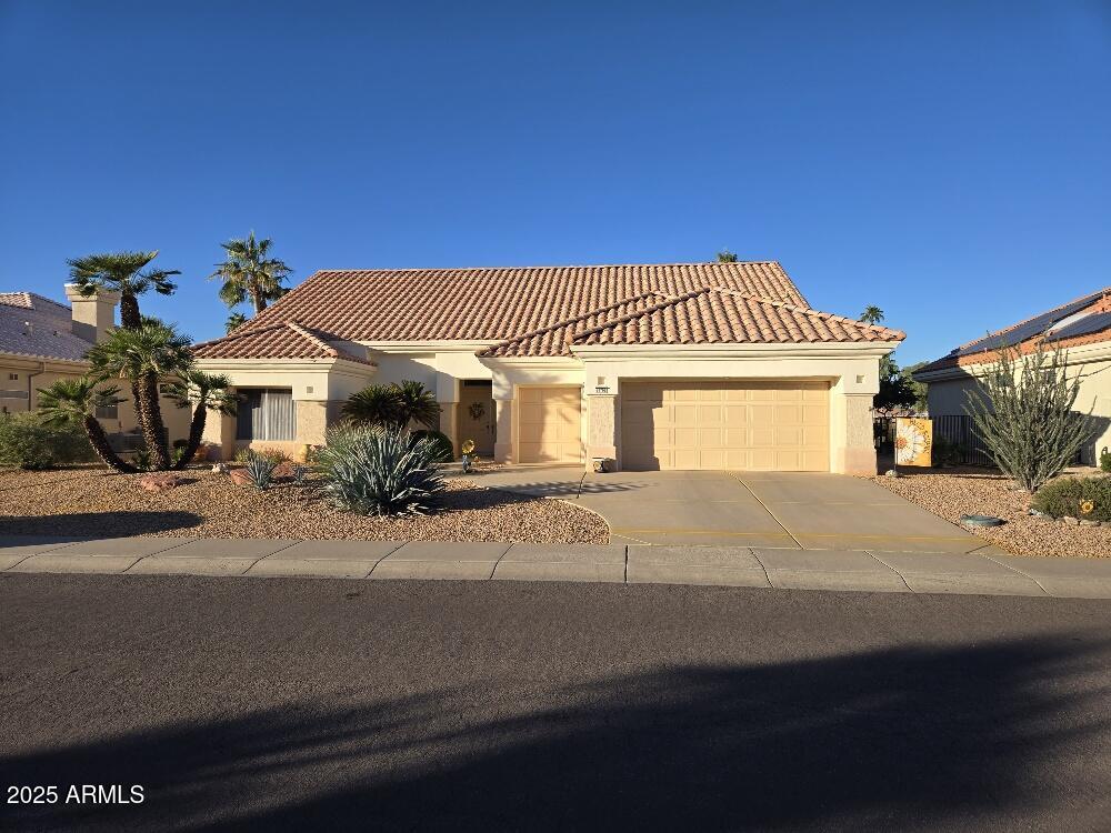 13706 W PARADA Drive W