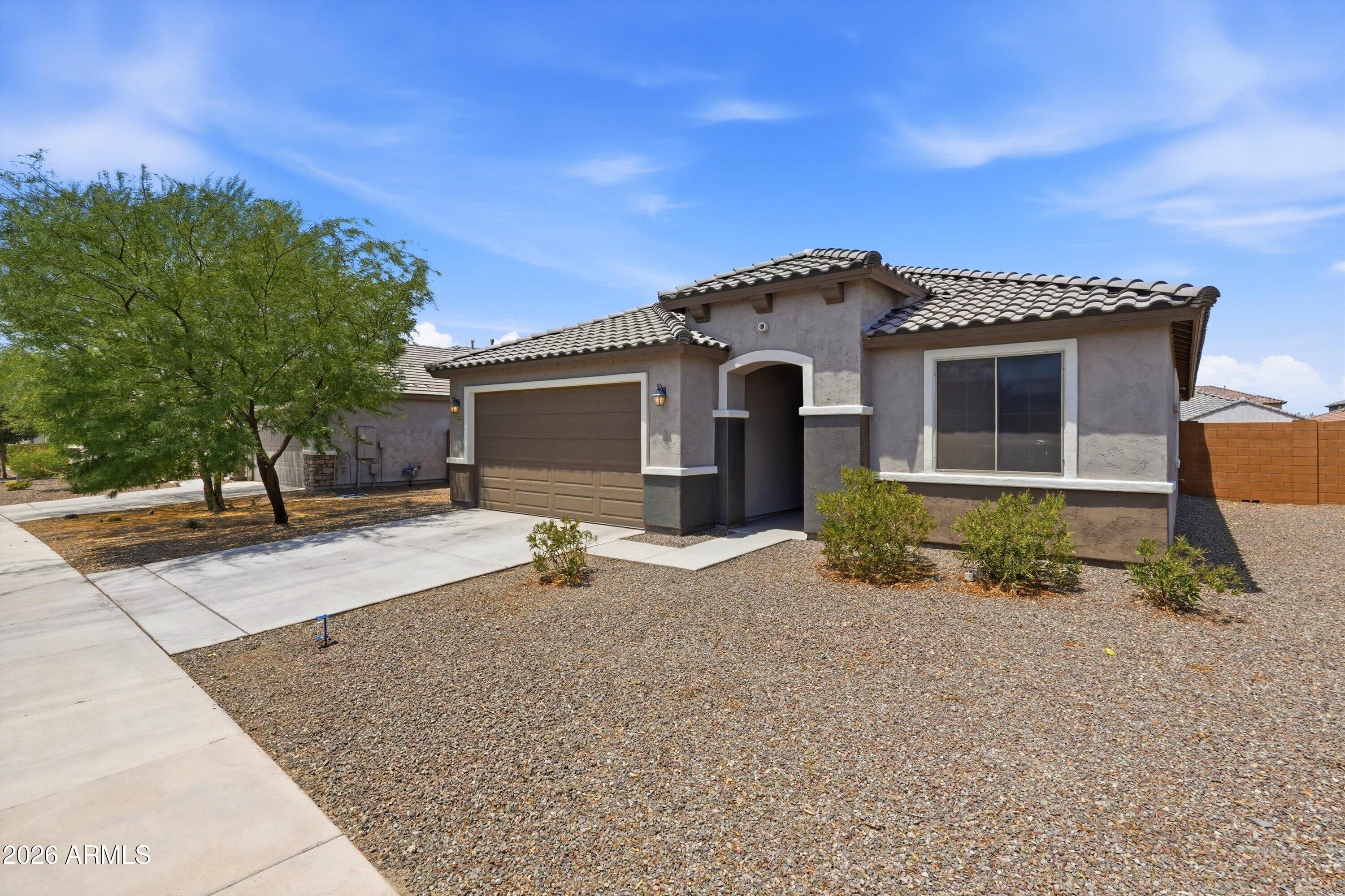 25910 W LOUISE Drive