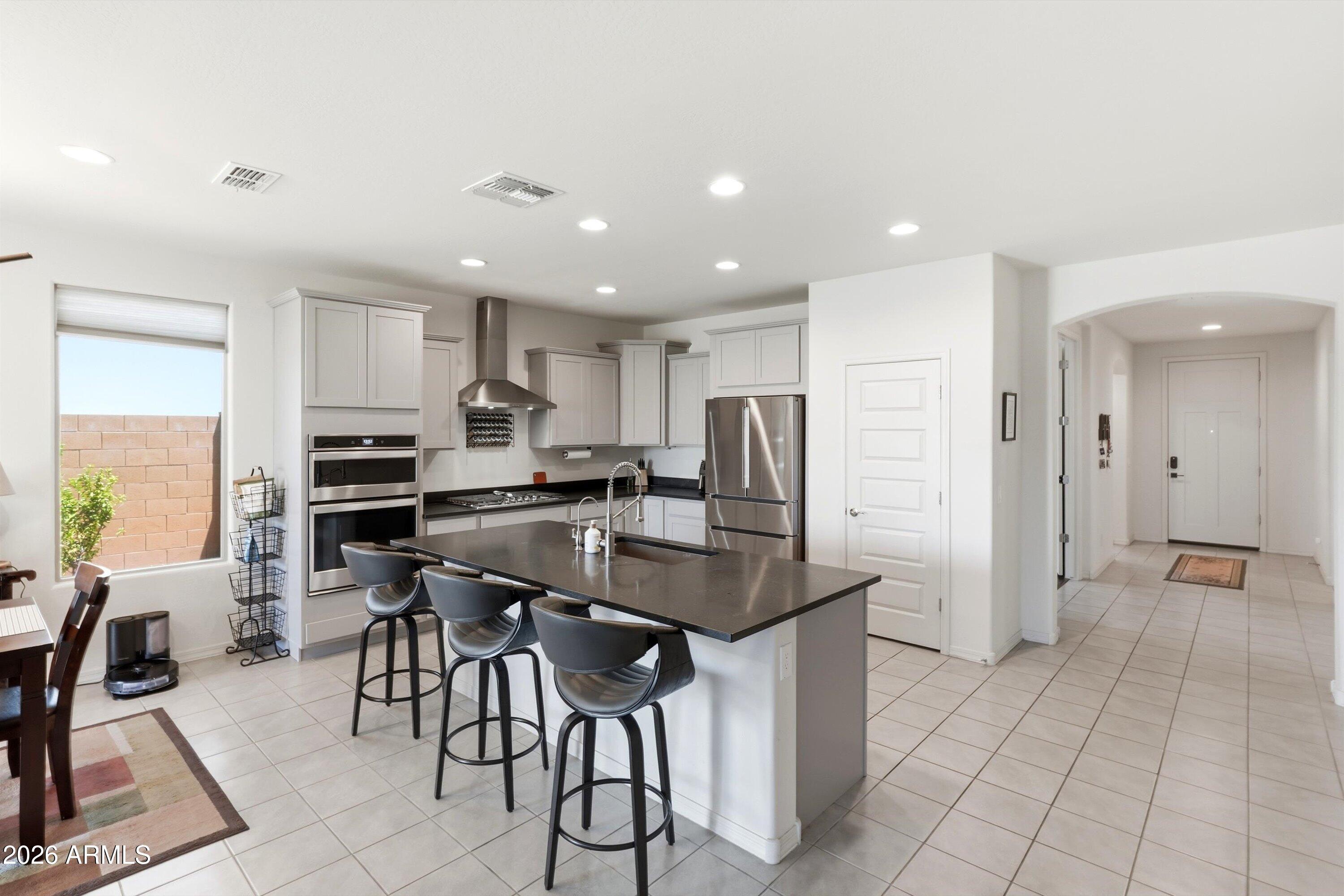 25910 W LOUISE Drive