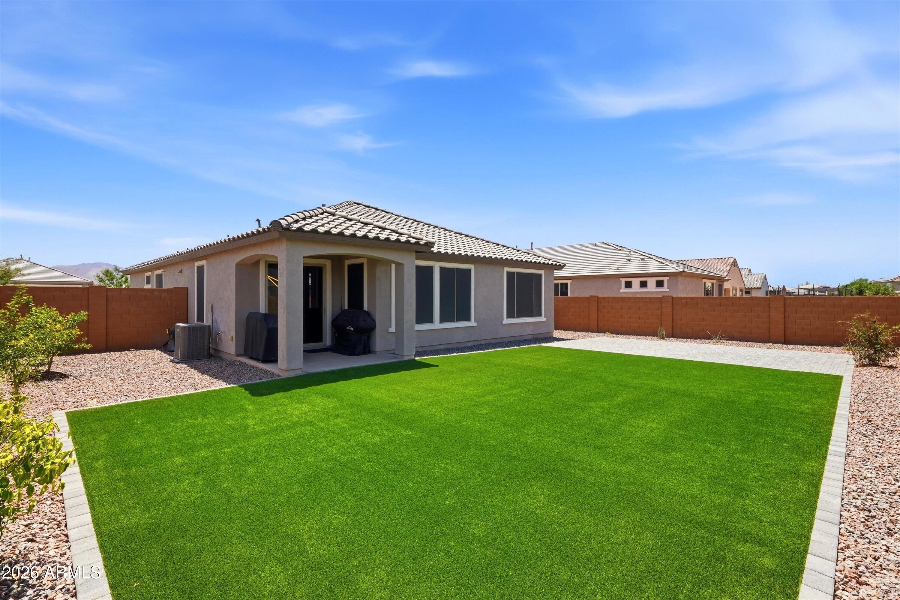 25910 W LOUISE Drive