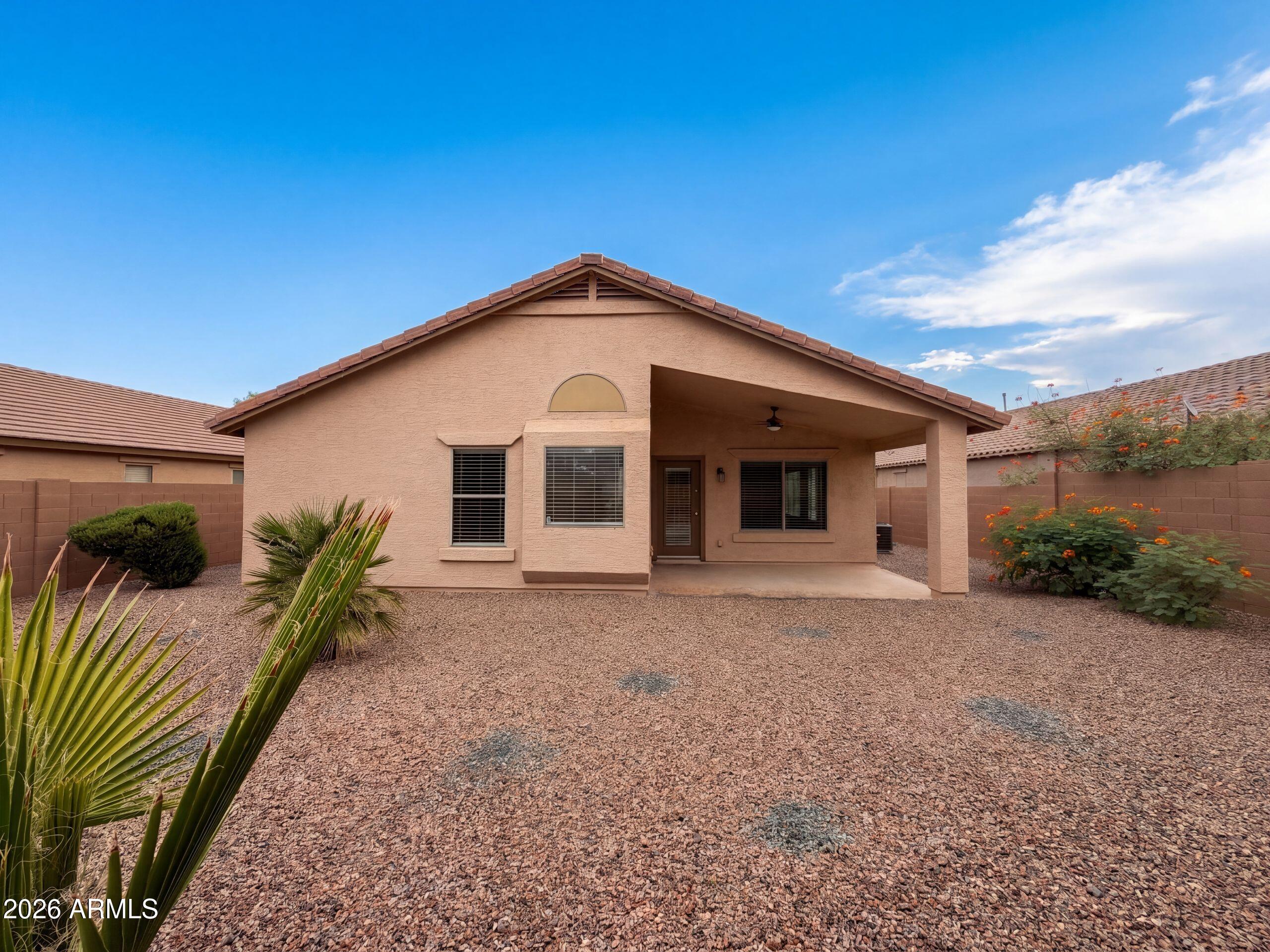 1365 E PRICKLY PEAR Drive