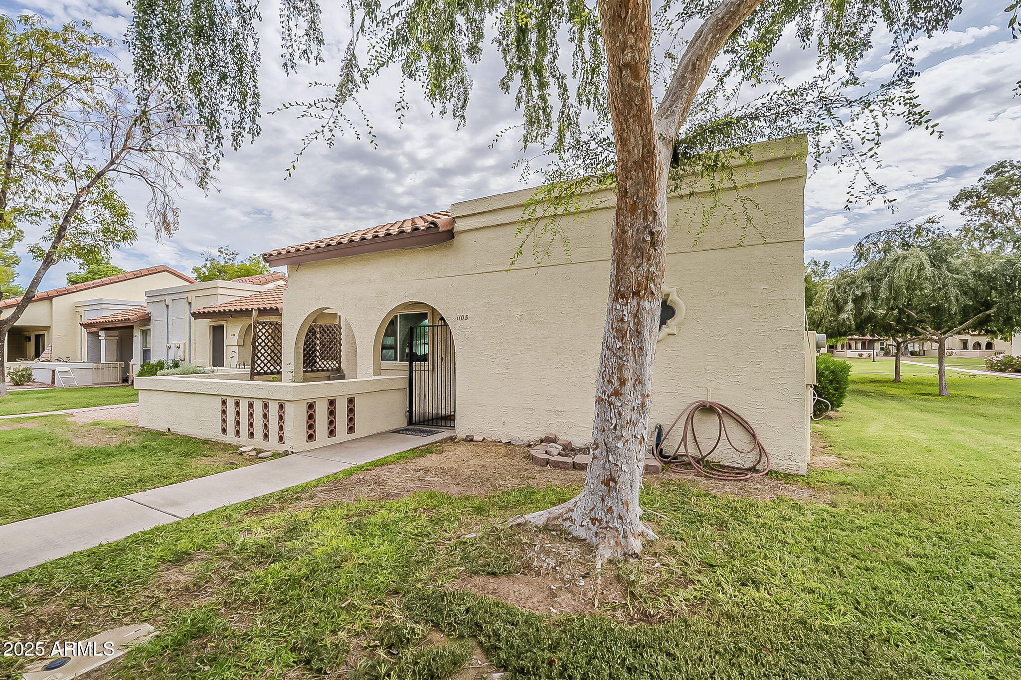 5136 E Evergreen Street 1105