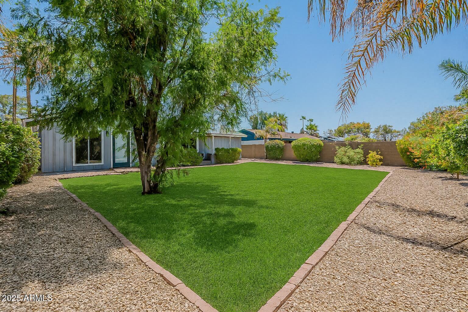 3520 E ANDERSON Drive