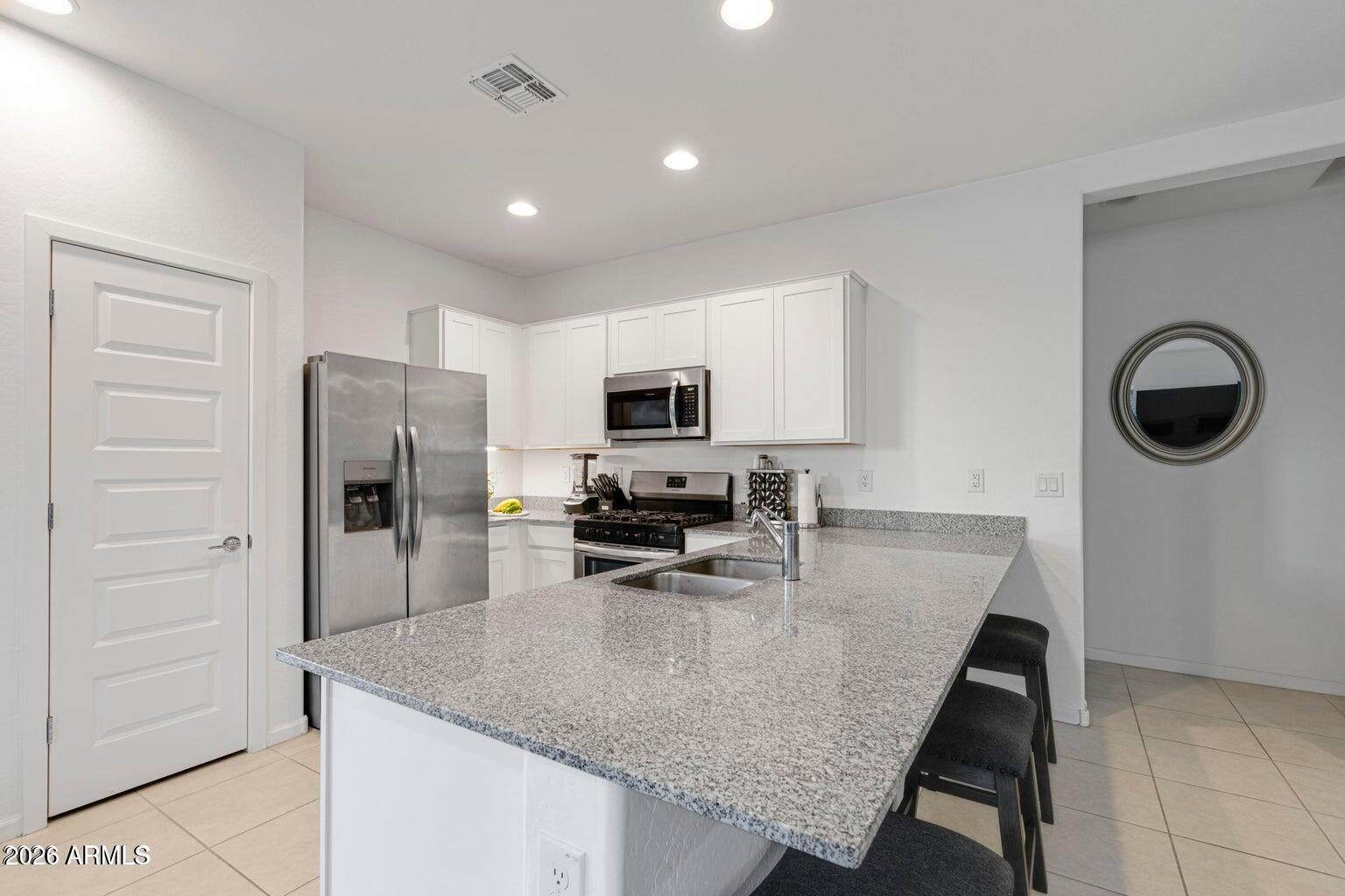 9416 W HEATHERBRAE Drive
