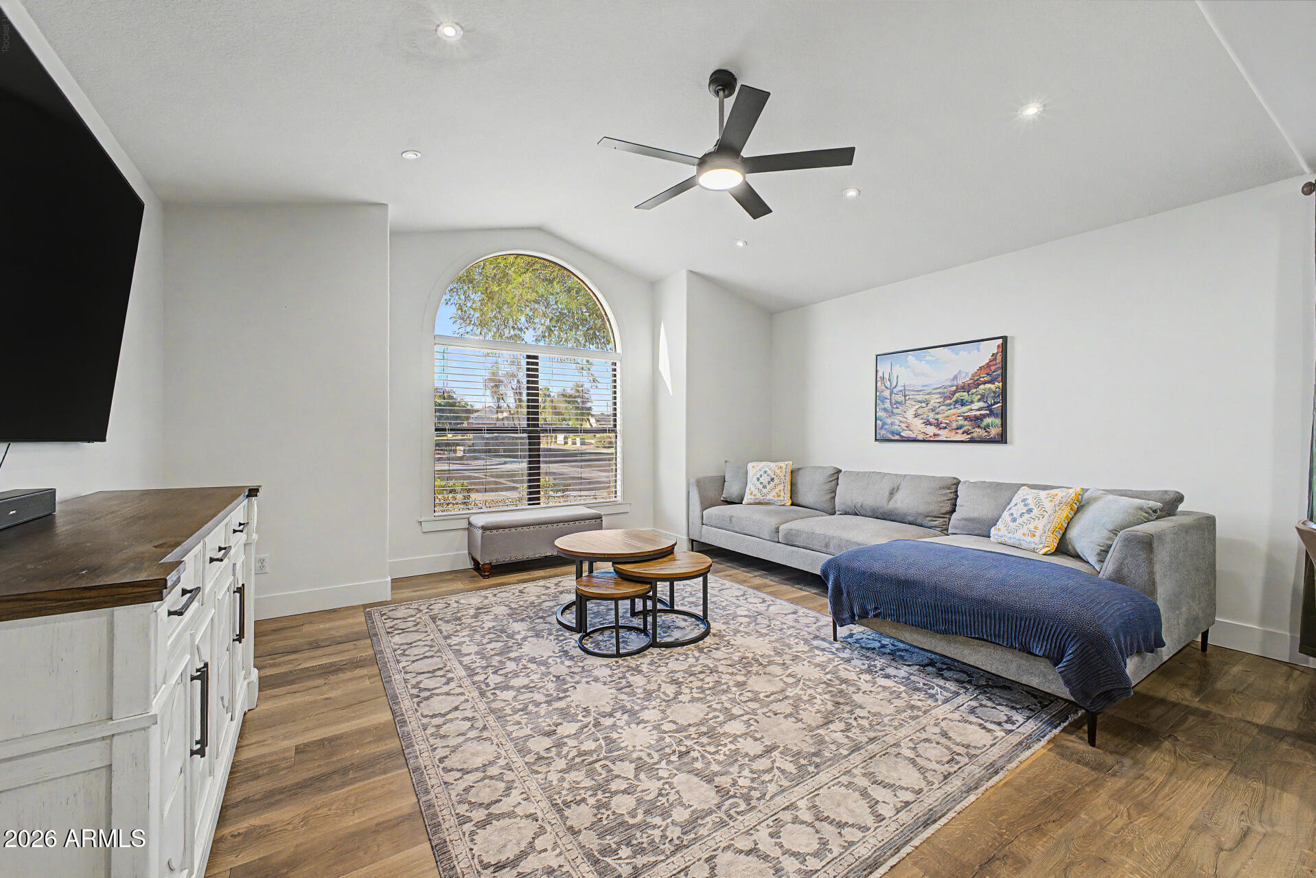4101 W CALLE LEJOS --