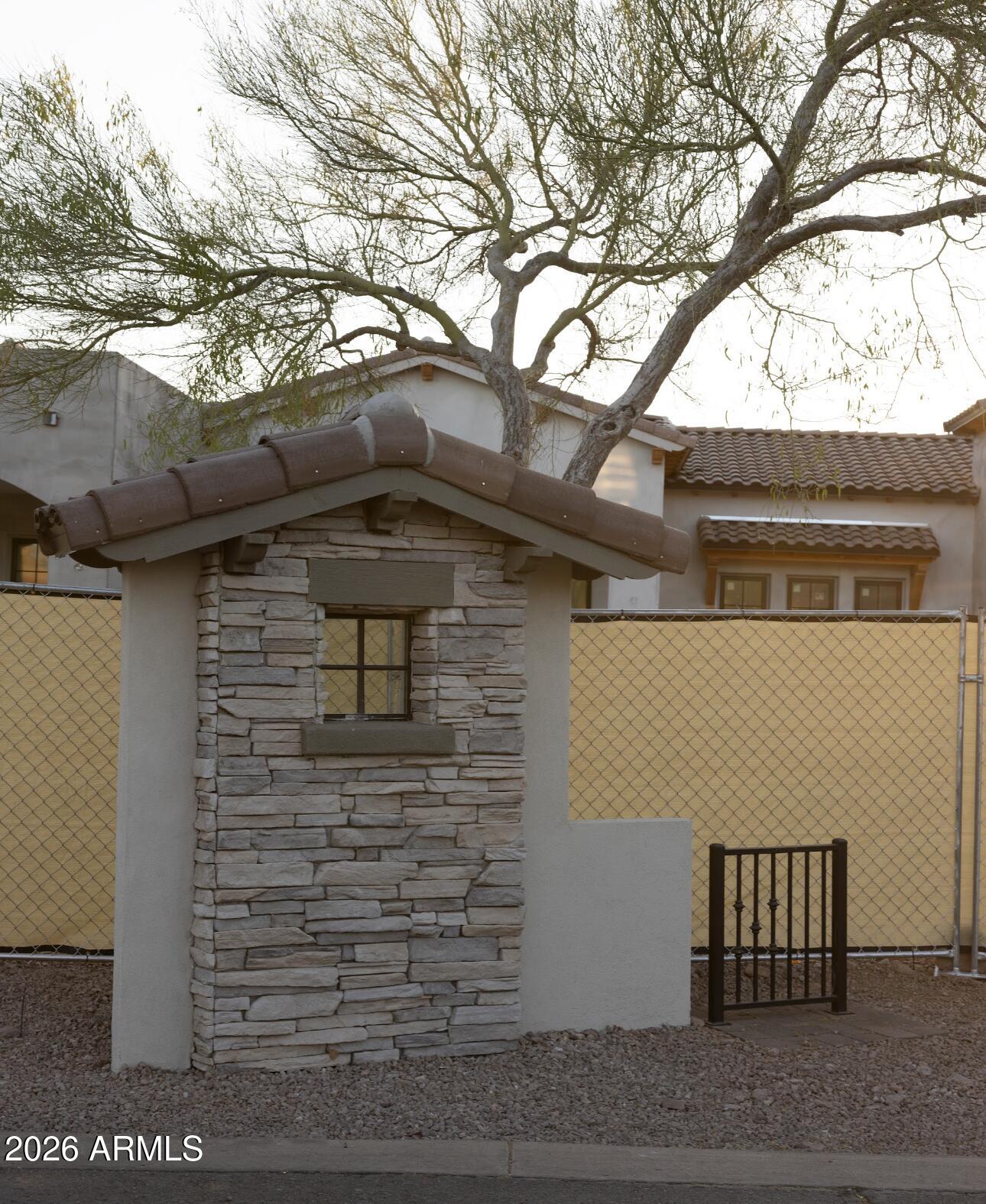 6431 E FLAT IRON Loop