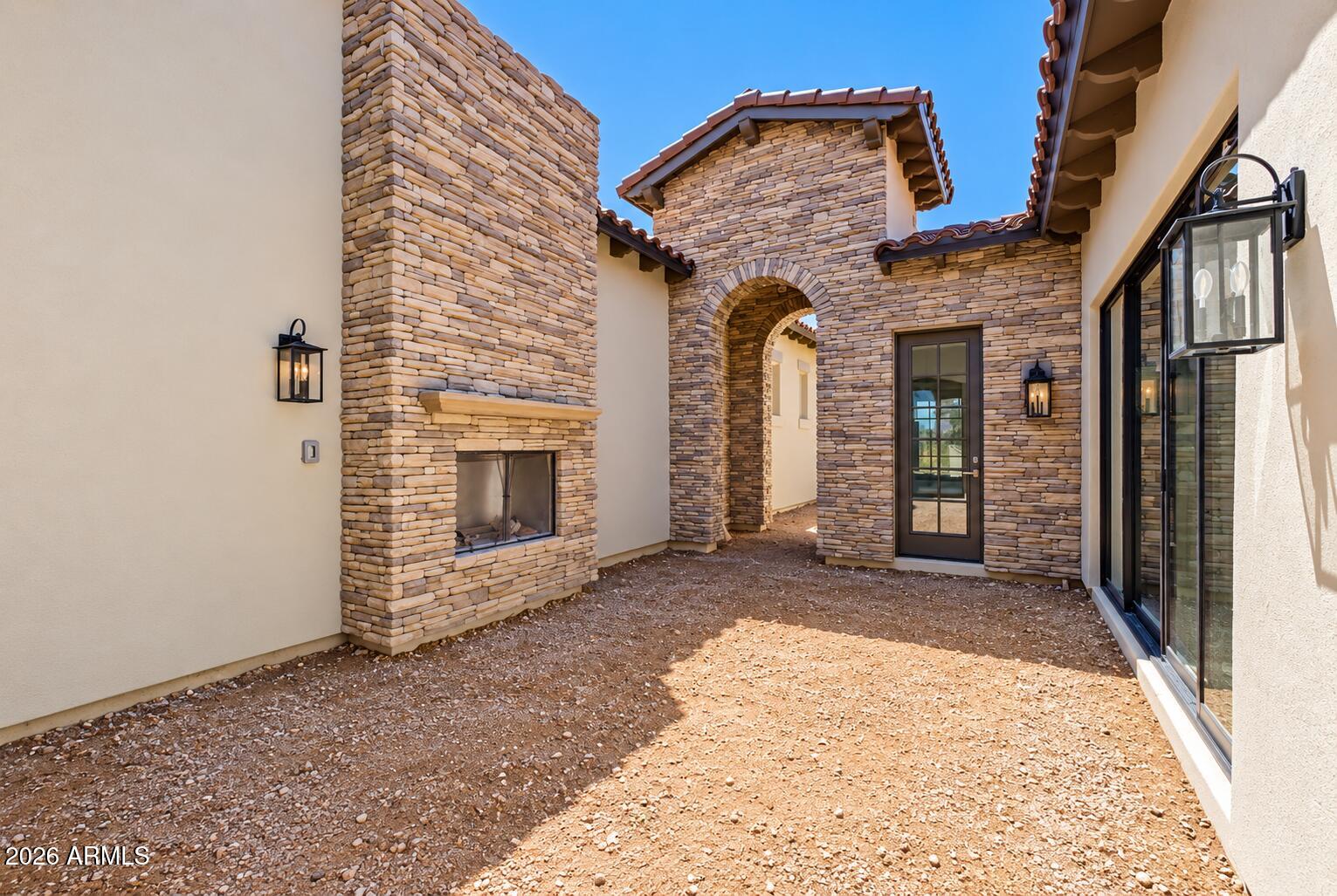 6431 E FLATIRON Loop