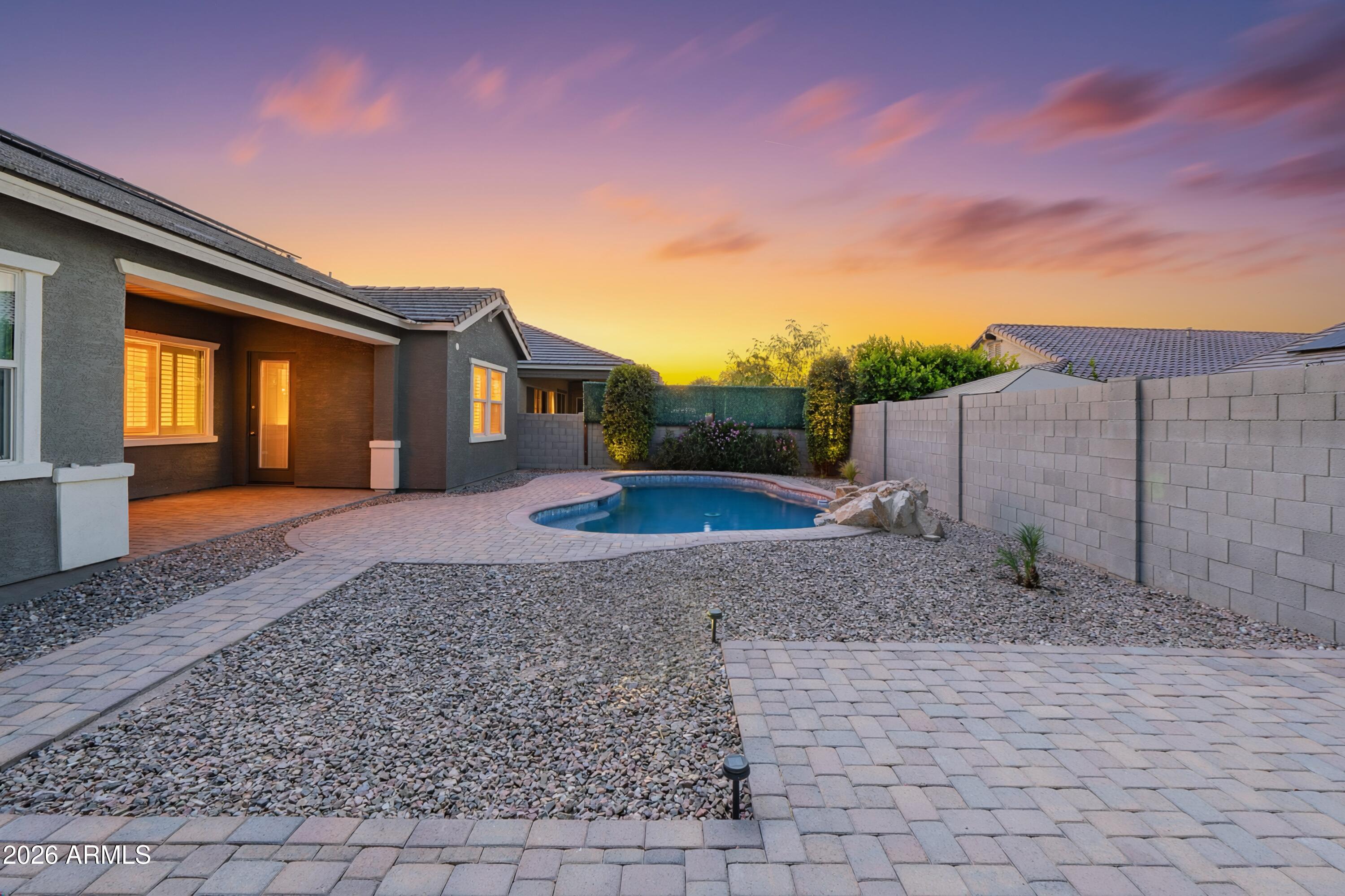 FULTON HOMES ESTRELLA COMMONS PHASE 1 - Residential