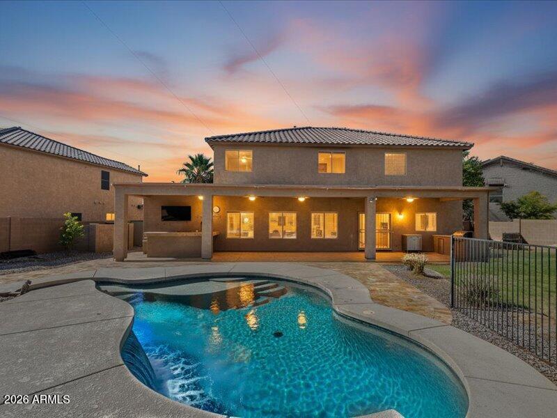 2683 N SMITHSONIAN Court