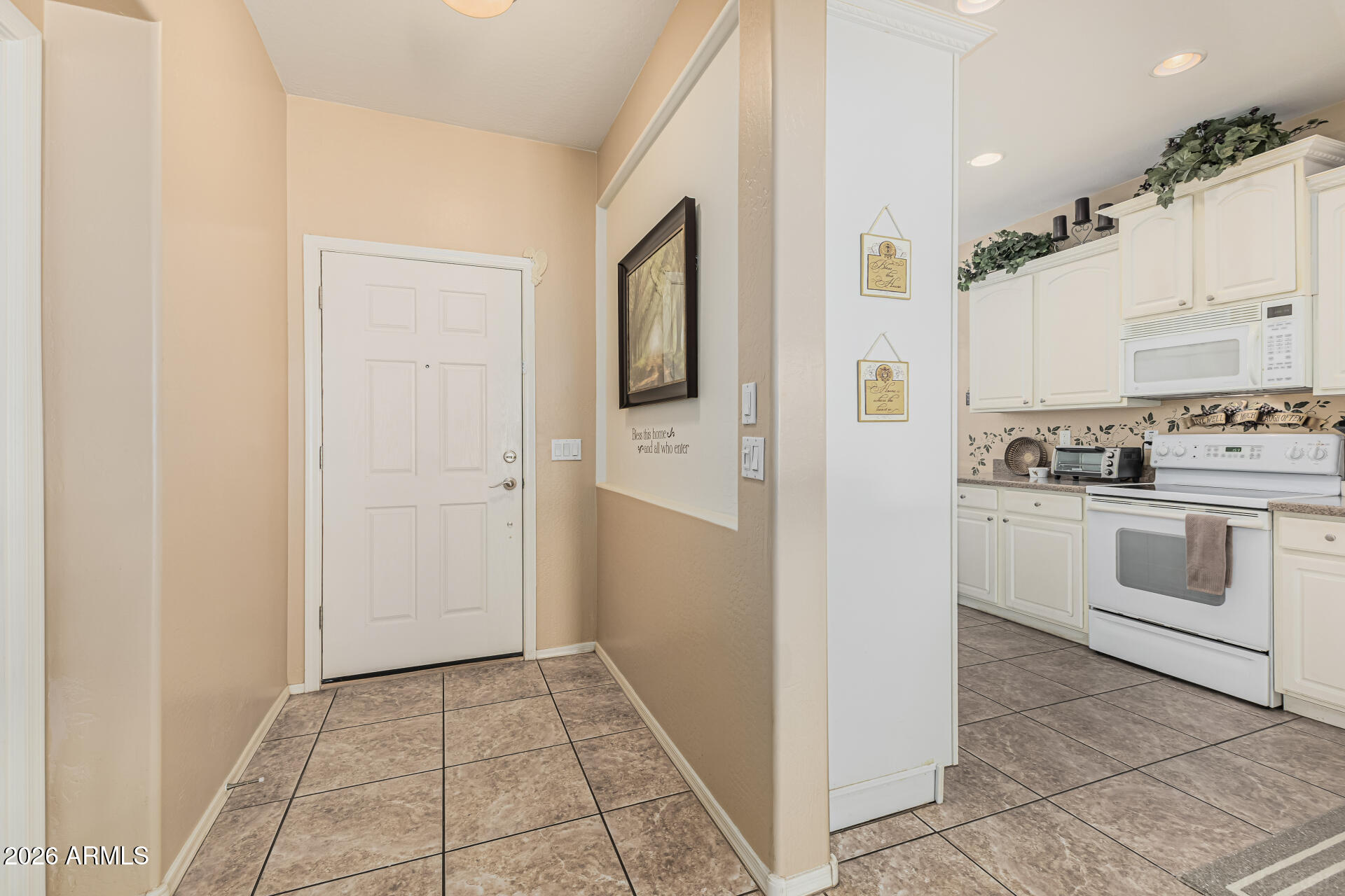 186 W DESERT VISTA Trail