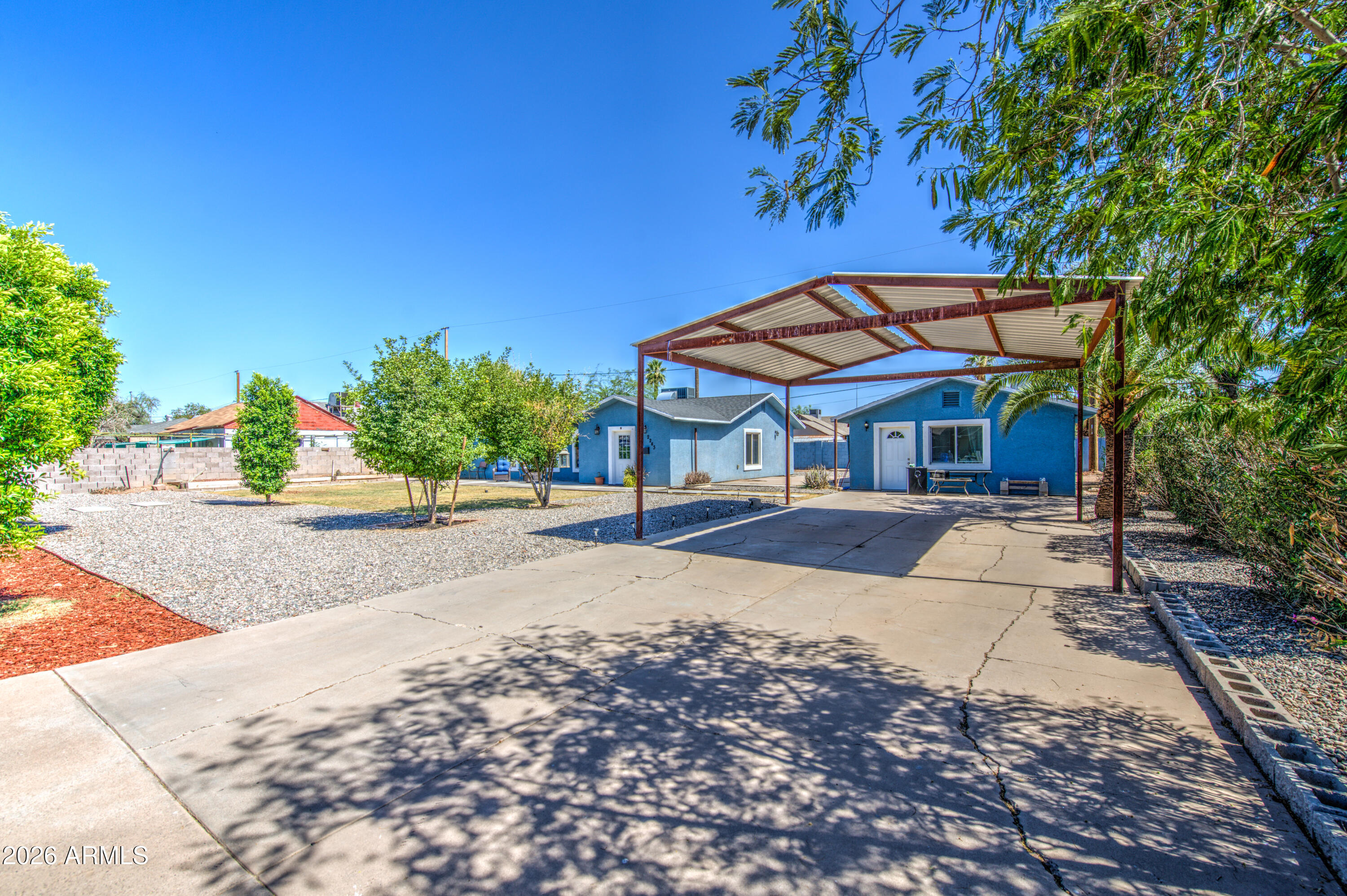 2243 E WILLETTA Street