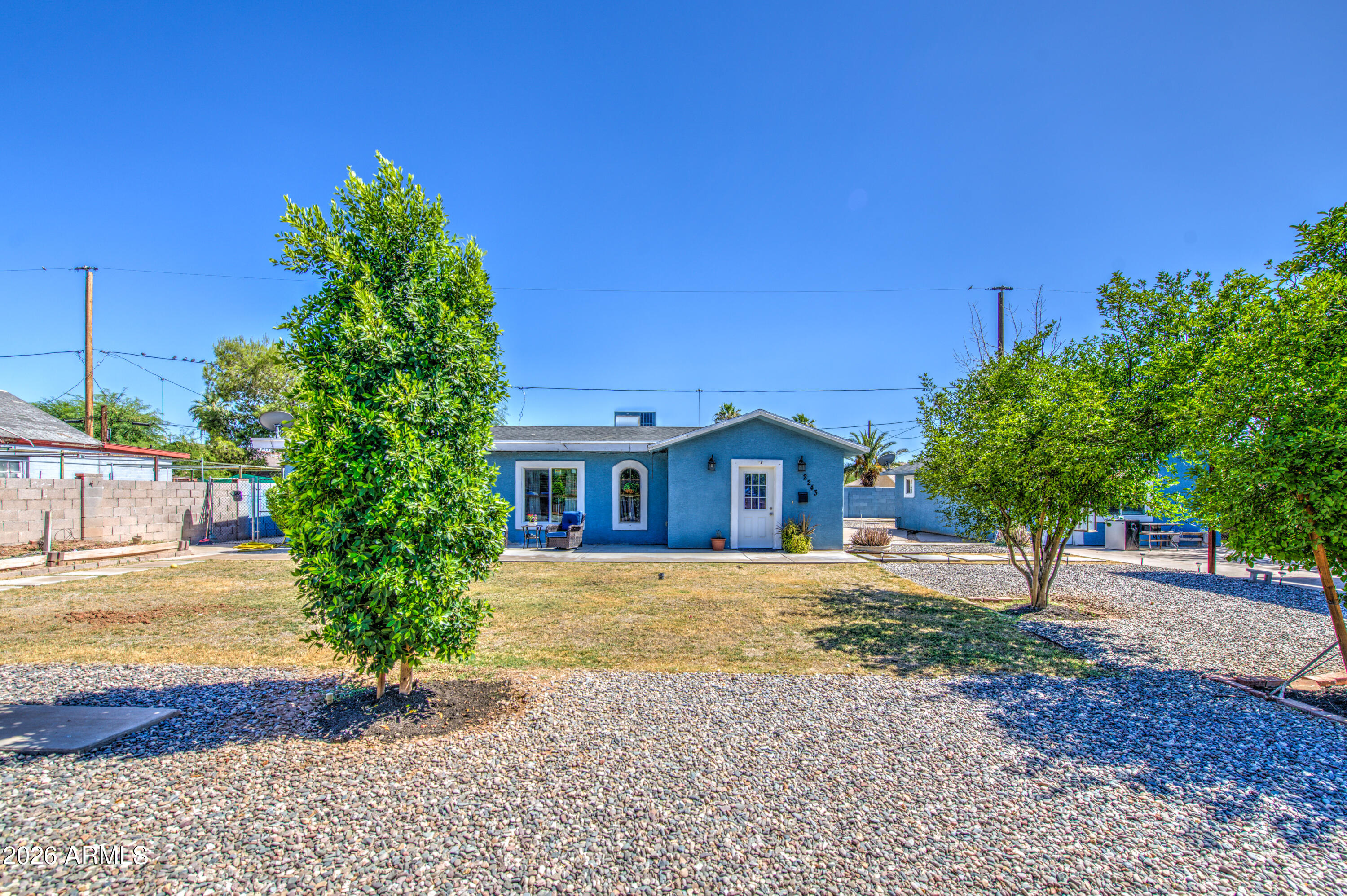 2243 E WILLETTA Street