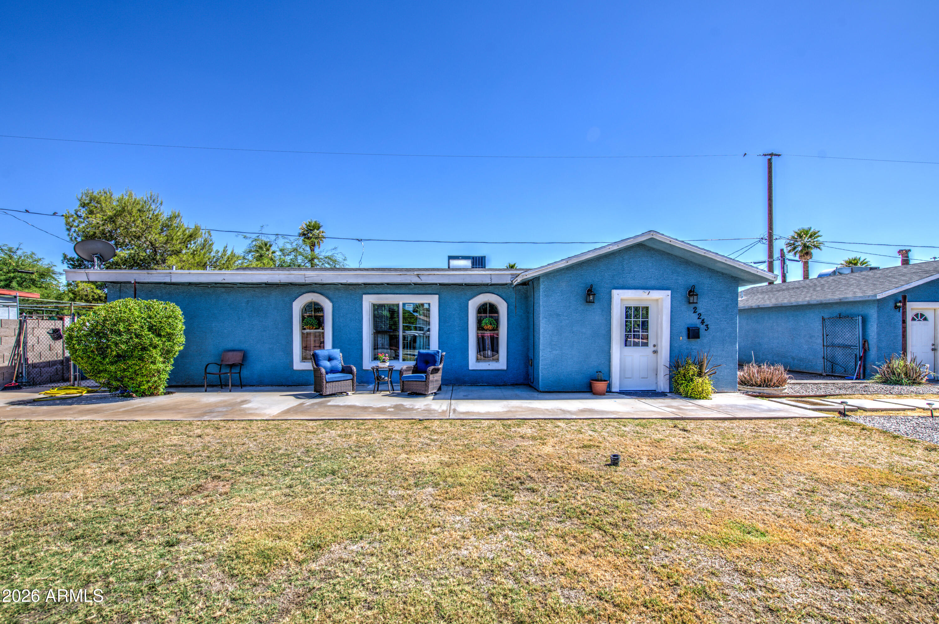 2243 E WILLETTA Street